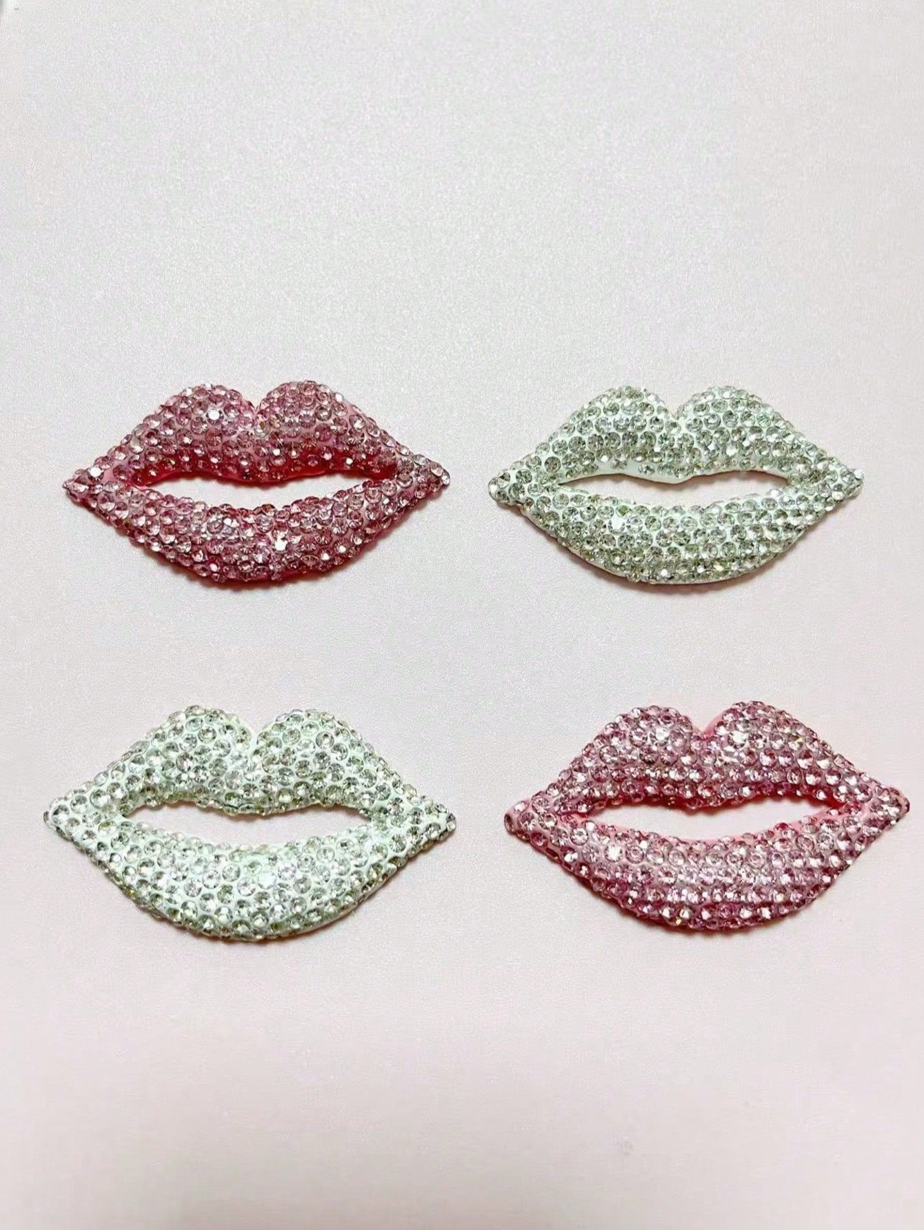 2Pcs Luxury Shining White Pink Full Rhinestone Diamond Mouth Lips Decoration Resin Charms Refrigerator Stickers Junk Phone Cases Hairpin Makeup Mirror Accessories Car Air Outlet Diy Decoration Kawaii