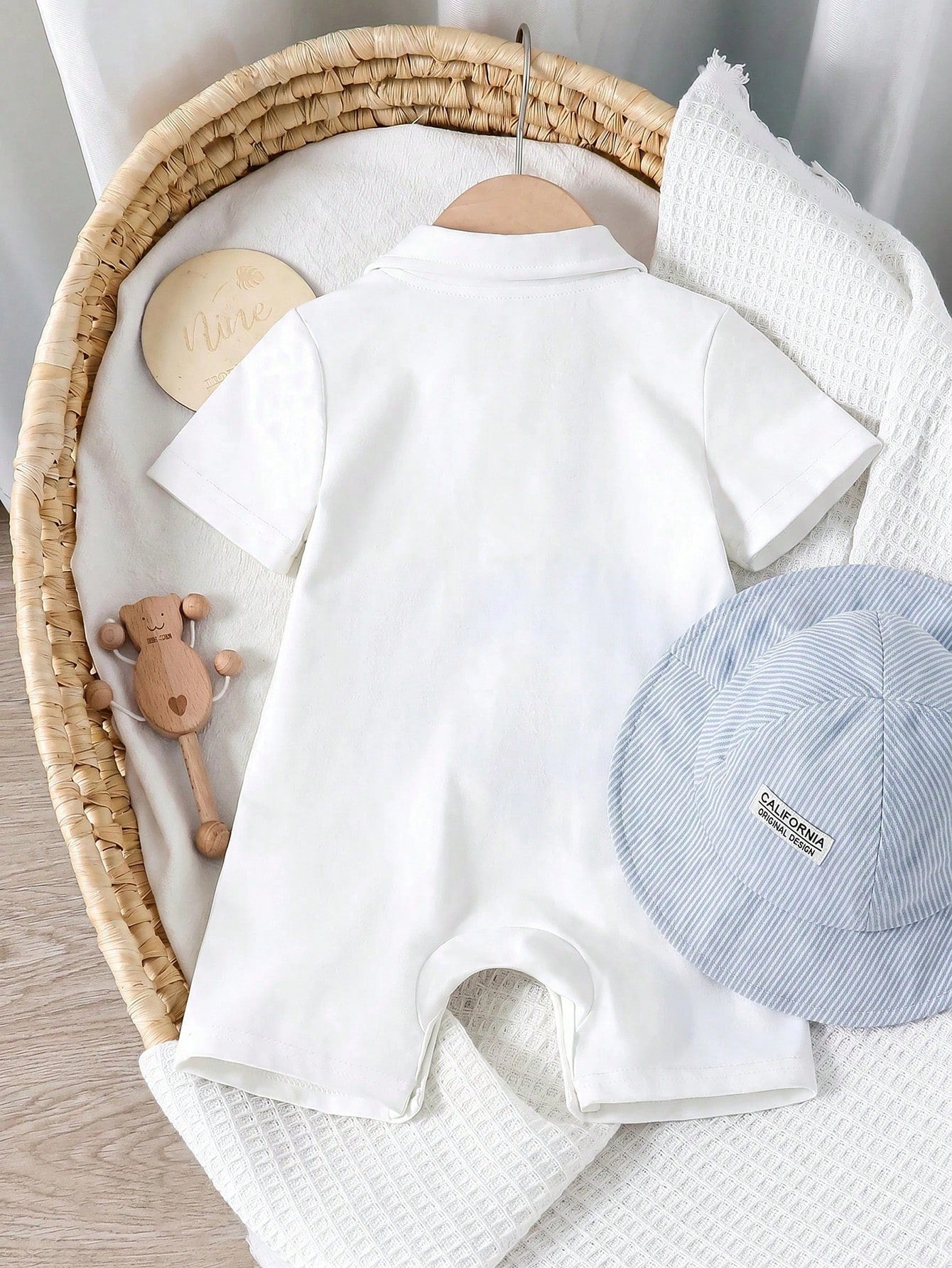 2pcs/Set Unisex Newborn/Baby Boy/Girl Striped Short Sleeve Romper And Sunhat Set, Spring/Summer Baby Clothes Outfit