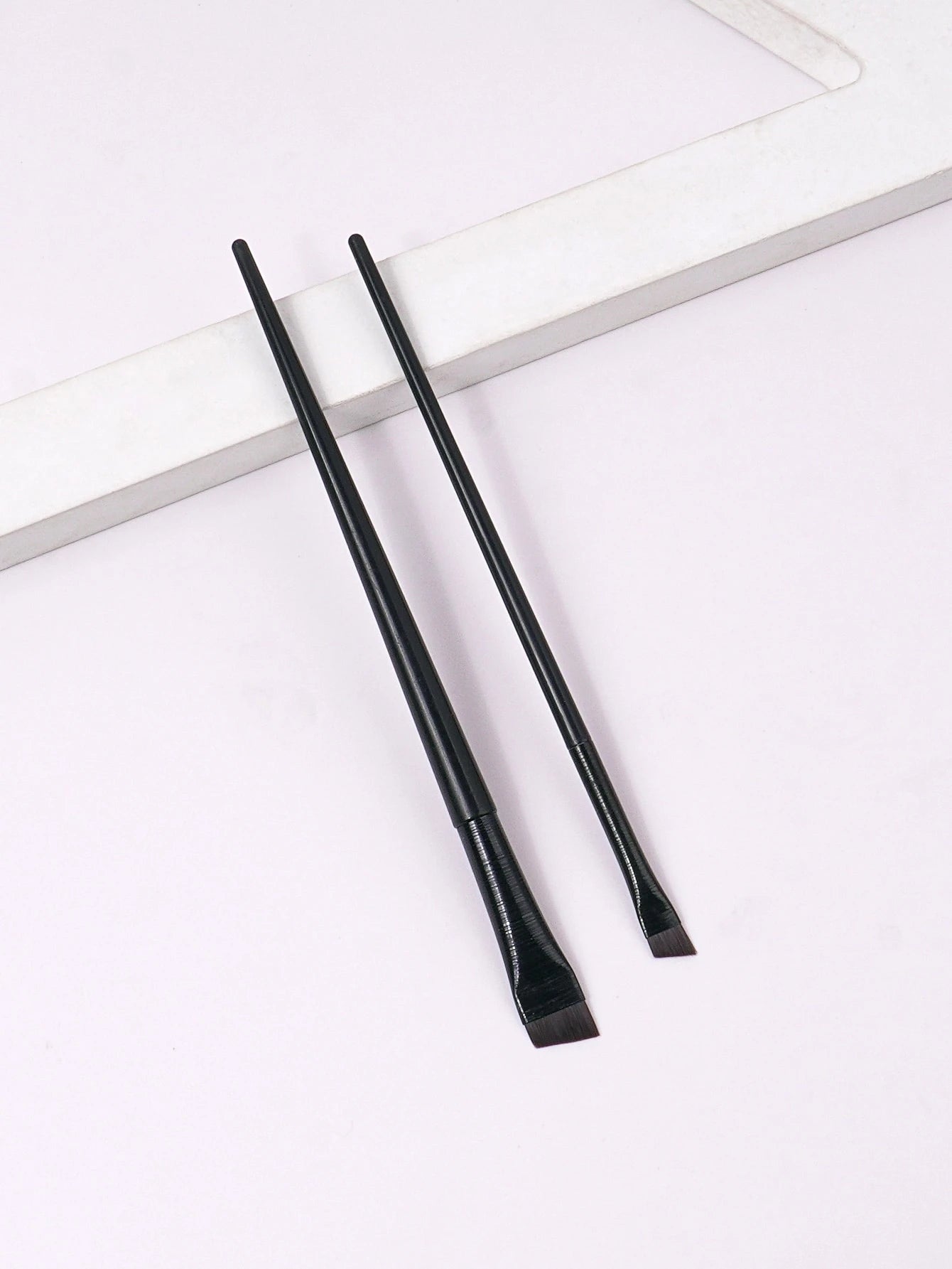 2pcs Super Thin Blade Eyeliner Brush & Soft Makeup Brush Set, Portable Eyebrow Brush & Multipurpose Cosmetic Tool,Eyebrow Brush,Eyeshadow Brush,Spoolie,Spoolie Brush,Giveaways