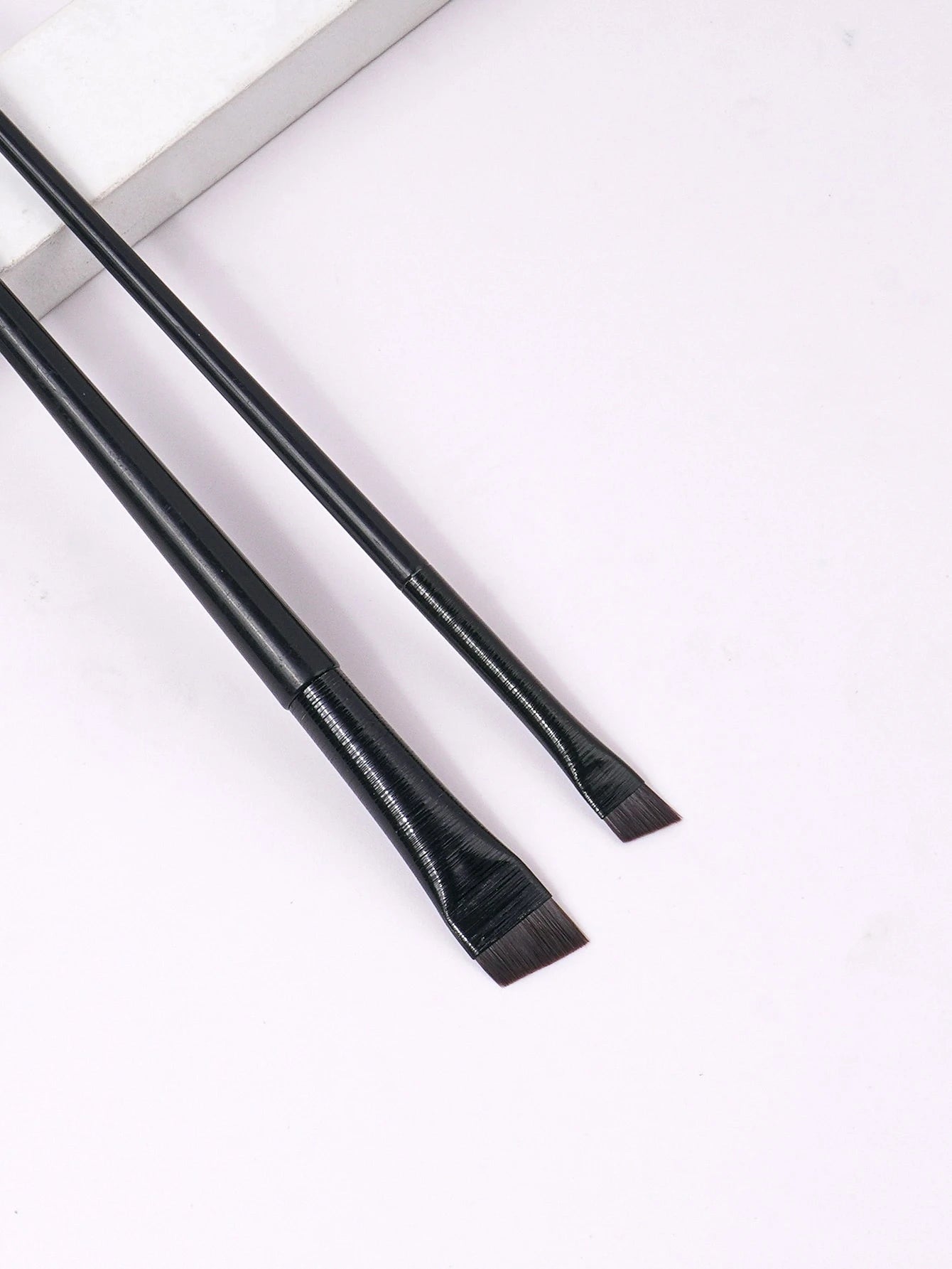 2pcs Super Thin Blade Eyeliner Brush & Soft Makeup Brush Set, Portable Eyebrow Brush & Multipurpose Cosmetic Tool,Eyebrow Brush,Eyeshadow Brush,Spoolie,Spoolie Brush,Giveaways