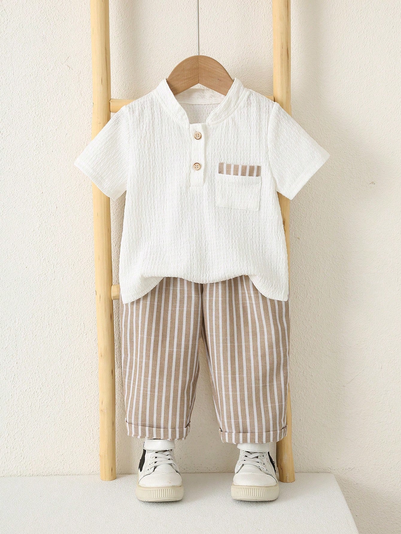 2pcs Unisex Baby Boy/Girl Casual Vacation Style Knit Short Sleeve Polo Shirt And Striped Pants Set, Baby Boy Outfit Sets, Baby Boy Summer Clothes
