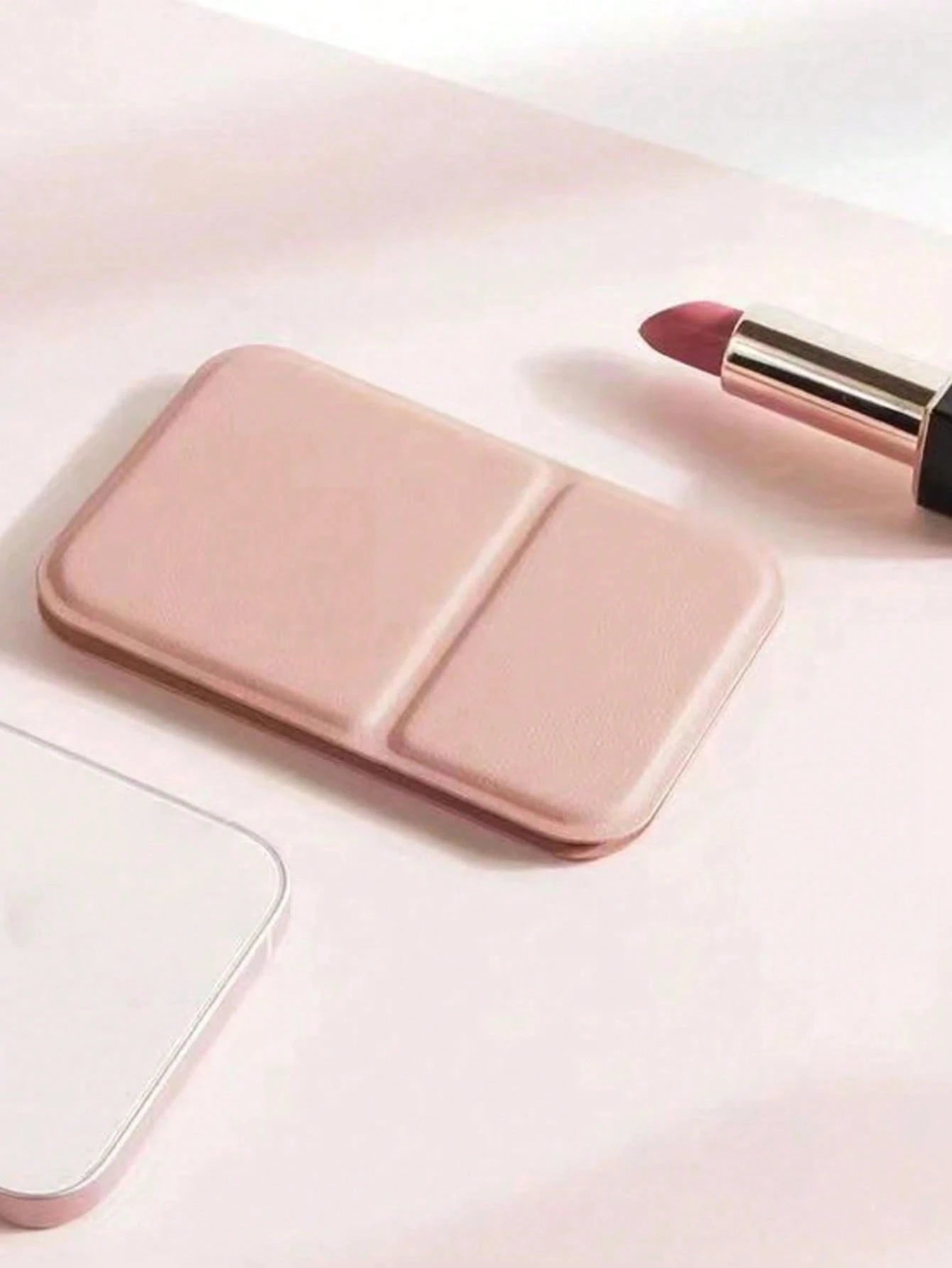 3pcs Portable Foldable Makeup Mirror, PU Leather Compact Mirror, Suitable As Gift, Travel Essential, Cosmetic Necessity, Easy To Store, Ideal For Birthday, Graduation, Halloween, Christmas Gifts (3/2