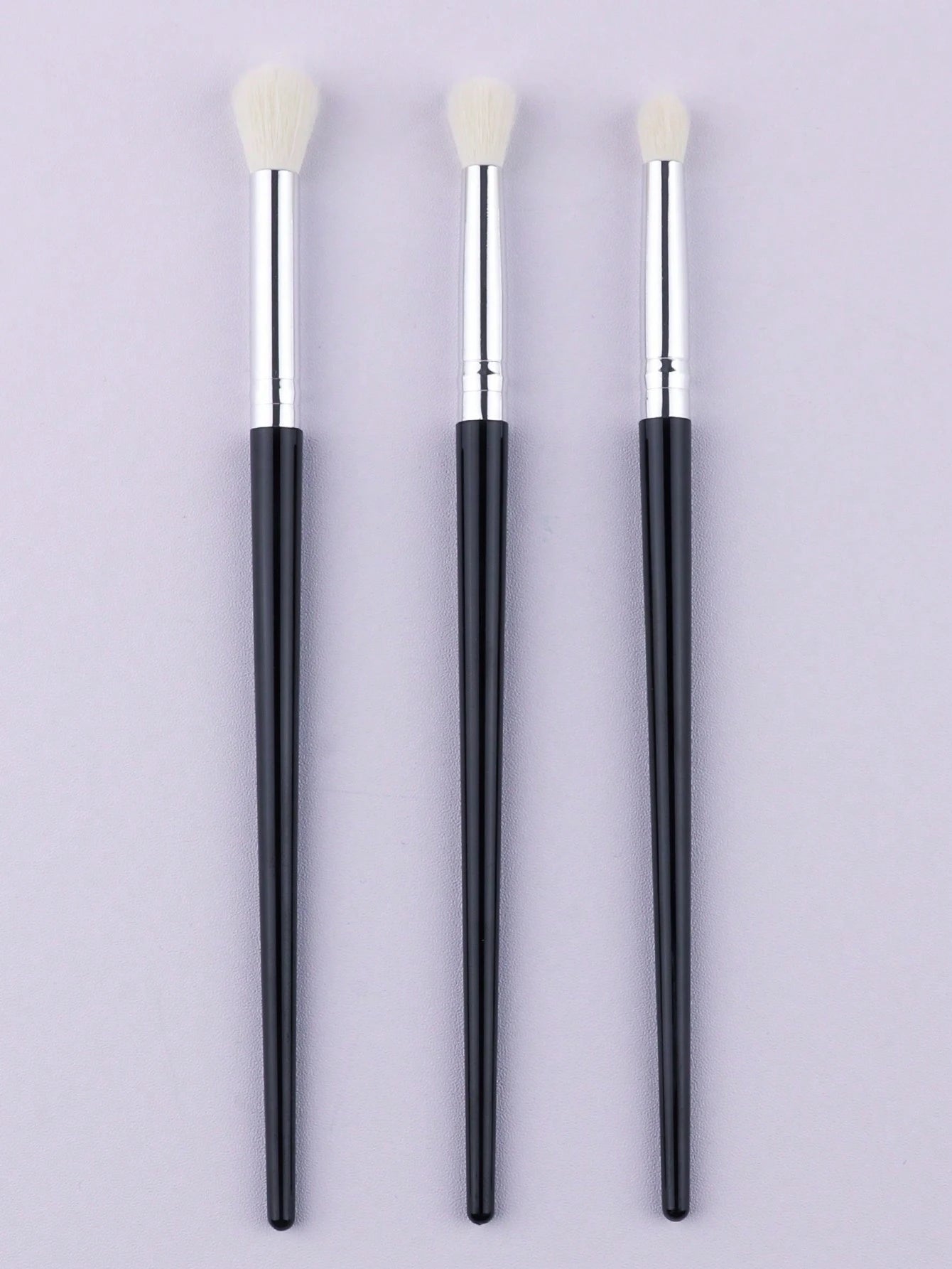 4pcs Makeup Brush Set, Including Eyeshadow, Highlighter, Nose Contour, Eyebrow- Soft & Skin-Friendly Makeup Tools, Portable Travel Cosmetic Kit,Eyebrow Brush,Eyeshadow Brush,Spoolie,Spoolie Brush,Giv