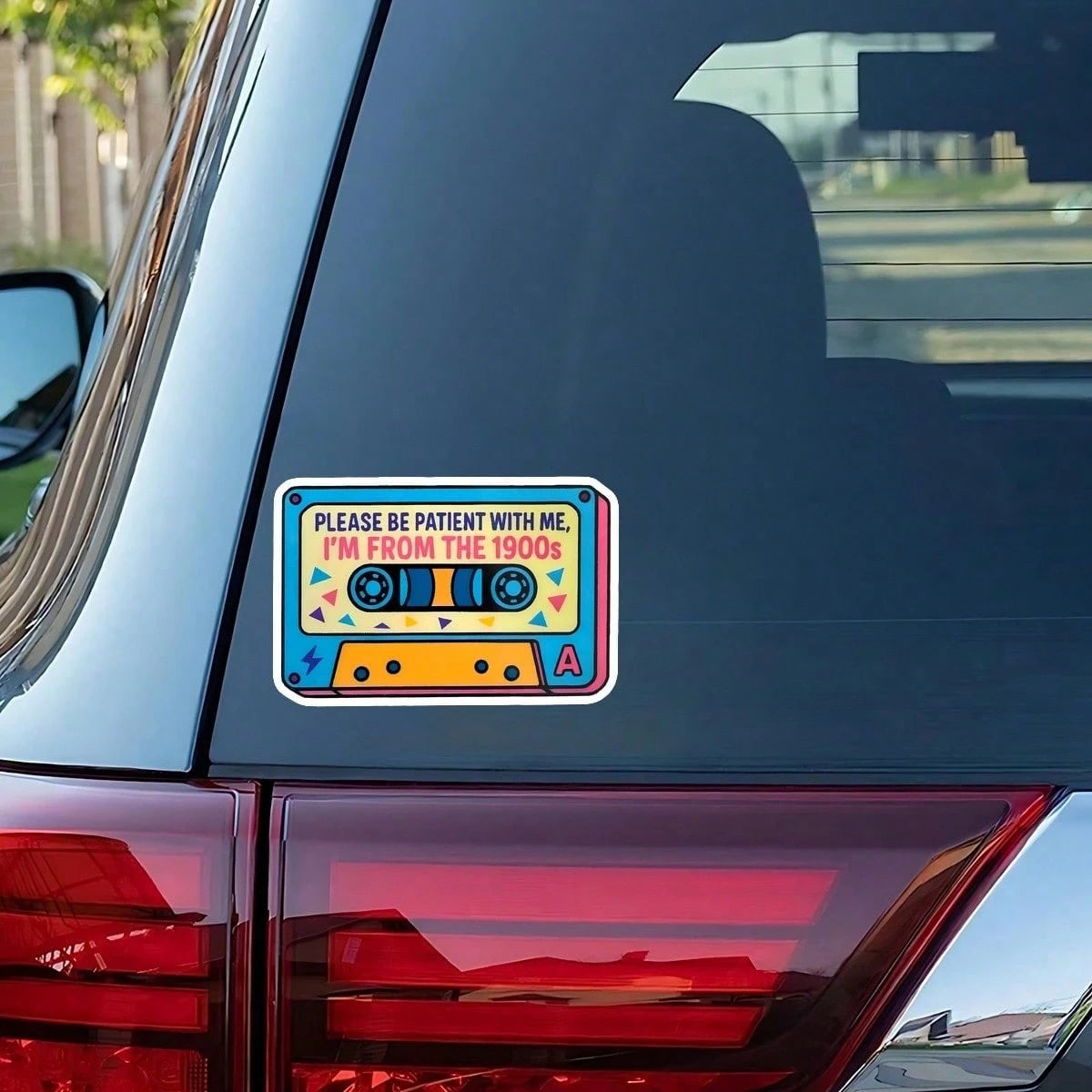 90s Retro Cassette Tape Sticker, "Please Be Patient With Me, I'm From The 1900s" Vintage Nostalgic Quote Sticker, Suitable For Water Bottles, Laptops, Notebooks, Waterproof Vinyl Nostalgic Decorative