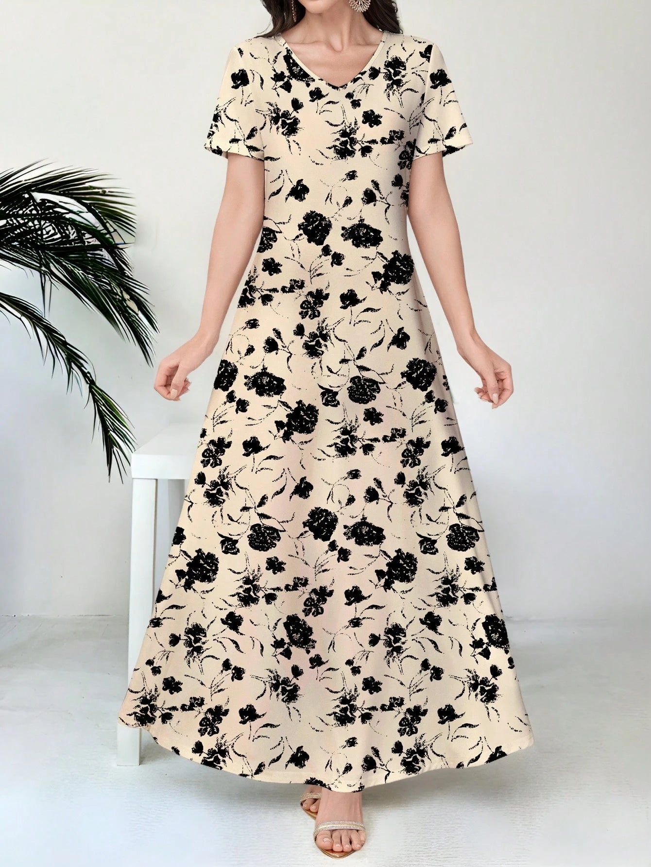 Al Najma Women's V-Neck Short Sleeve Floral Print Knit Dress,Beige,Summer,Tropical,Brunch,Vacation,Holiday Casual Work Wear,Black Flower Pattern Daily Party