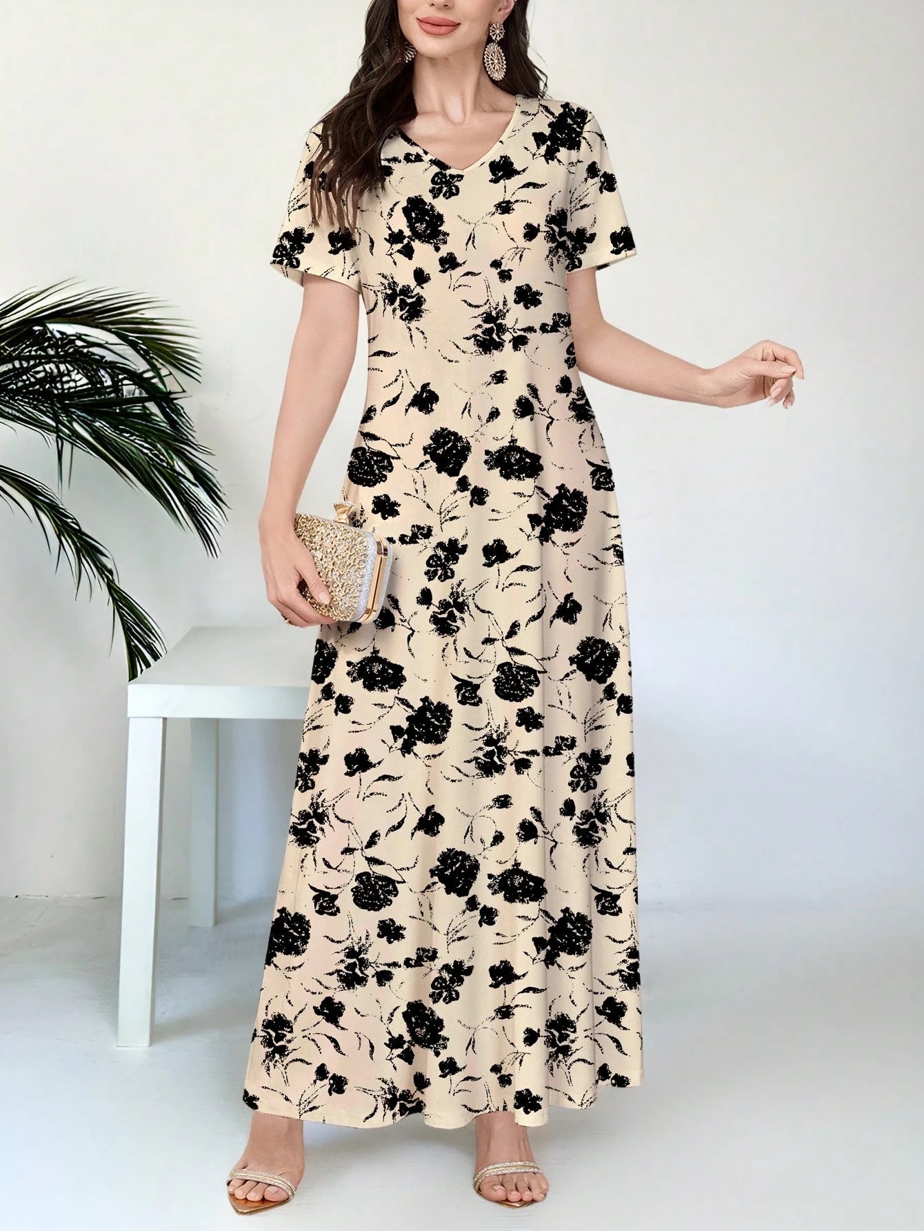 Al Najma Women's V-Neck Short Sleeve Floral Print Knit Dress,Beige,Summer,Tropical,Brunch,Vacation,Holiday Casual Work Wear,Black Flower Pattern Daily Party
