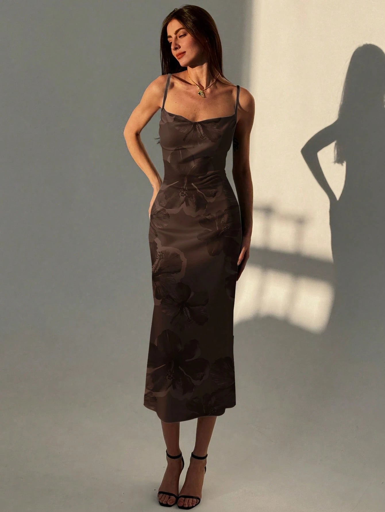 Aloruh Women's Elegant Sexy Brown Floral Hibiscus Print Spaghetti Strap Draped Neck Fitted Mermaid Maxi Dress, Vacation Autumn Holiday Outfit, Beach