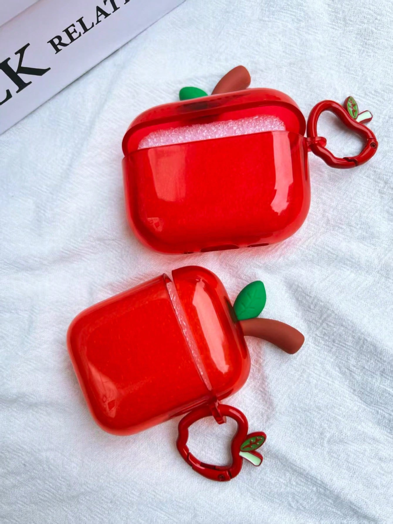 Apple Graphic Semi-Transparent Cute 3D Apple Protective Case Suitable For AirPods Pro 3/Pro 2/3rd Gen Bluetooth Earphones, 2nd Gen Apple 4 Earphone Case