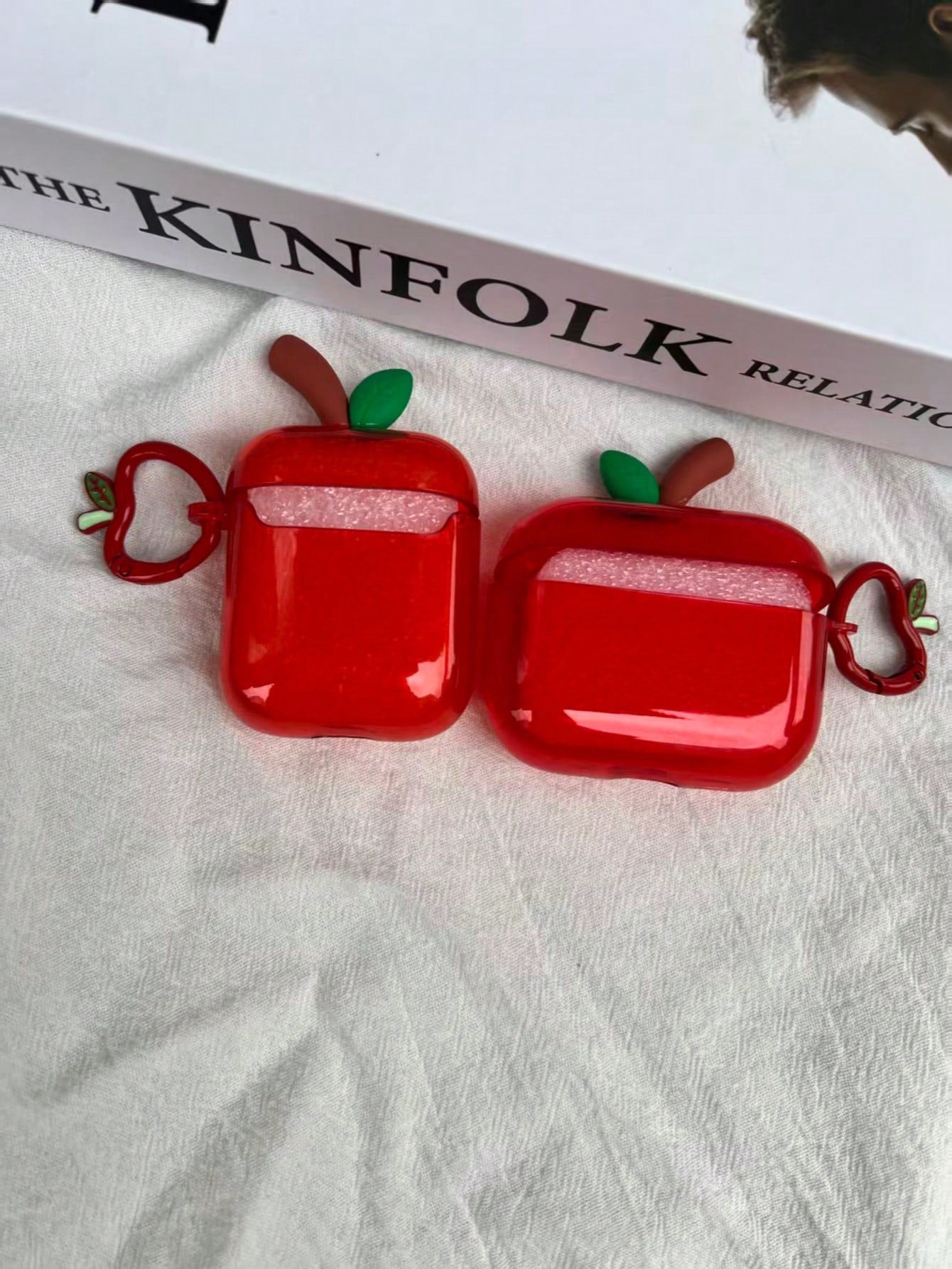 Apple Graphic Semi-Transparent Cute 3D Apple Protective Case Suitable For AirPods Pro 3/Pro 2/3rd Gen Bluetooth Earphones, 2nd Gen Apple 4 Earphone Case