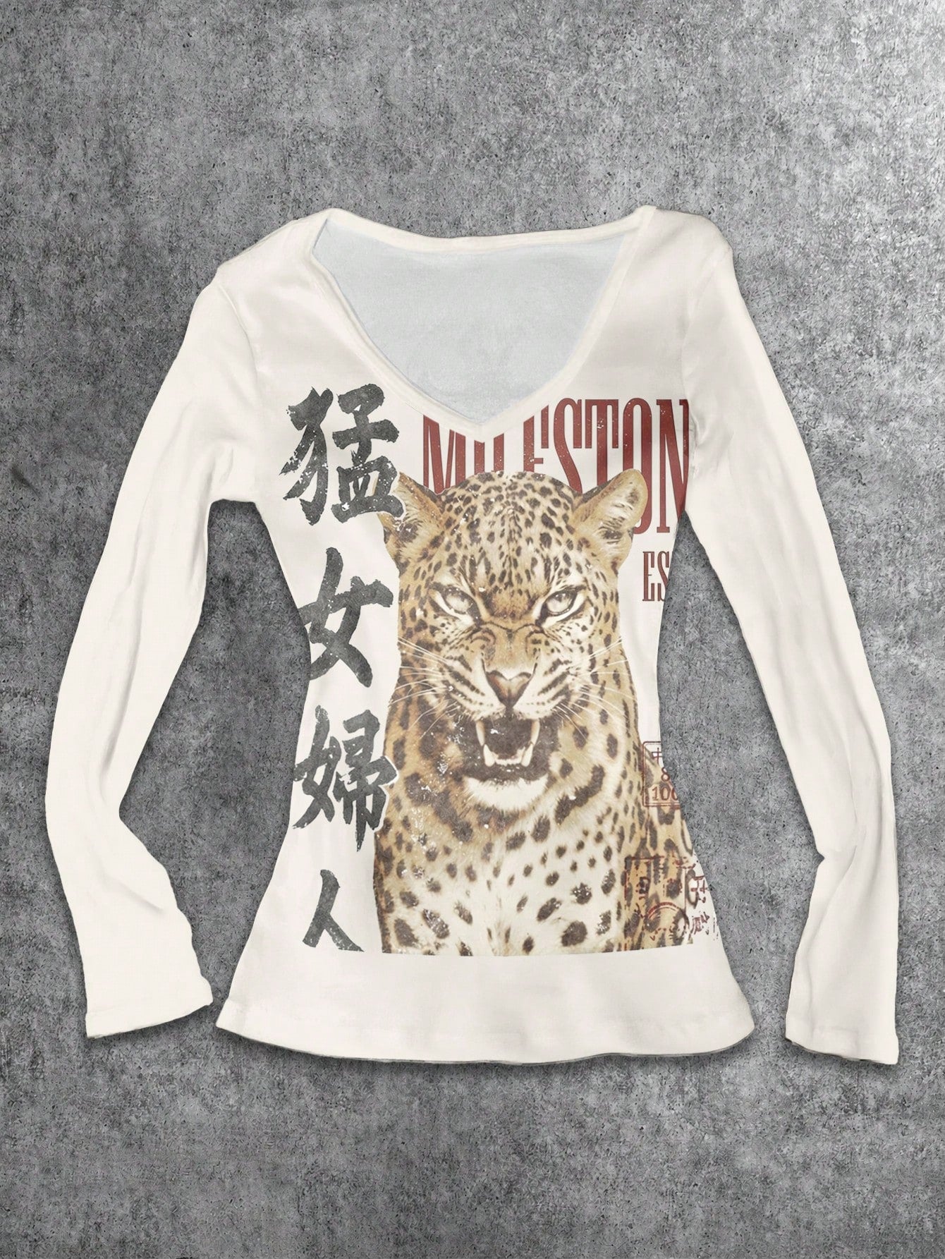 Attitoon Plus Size Women's V-Neck Fitted Long Sleeve T-Shirt, Casual Minimalist Everyday Versatile Party Gathering Vintage Punk Airport Y2K Top, Leopard Chinese Character Distressed Print Pattern, Out