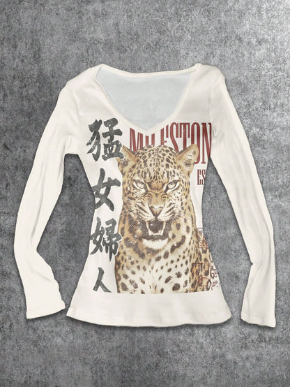 Attitoon Plus Size Women's V-Neck Fitted Long Sleeve T-Shirt, Casual Minimalist Everyday Versatile Party Gathering Vintage Punk Airport Y2K Top, Leopard Chinese Character Distressed Print Pattern, Out