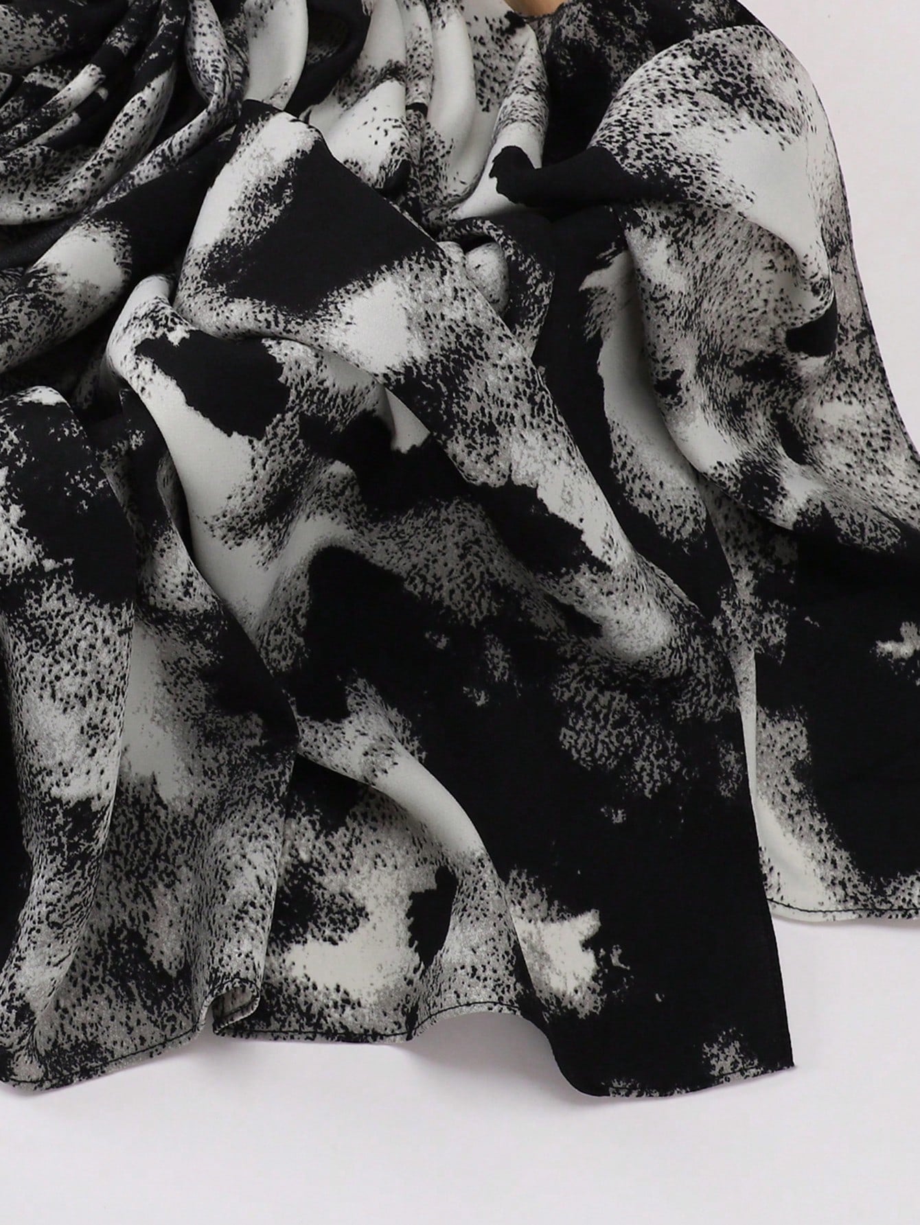 Autumn/Winter New Women's Tie-Dye Satin Printed Hijab