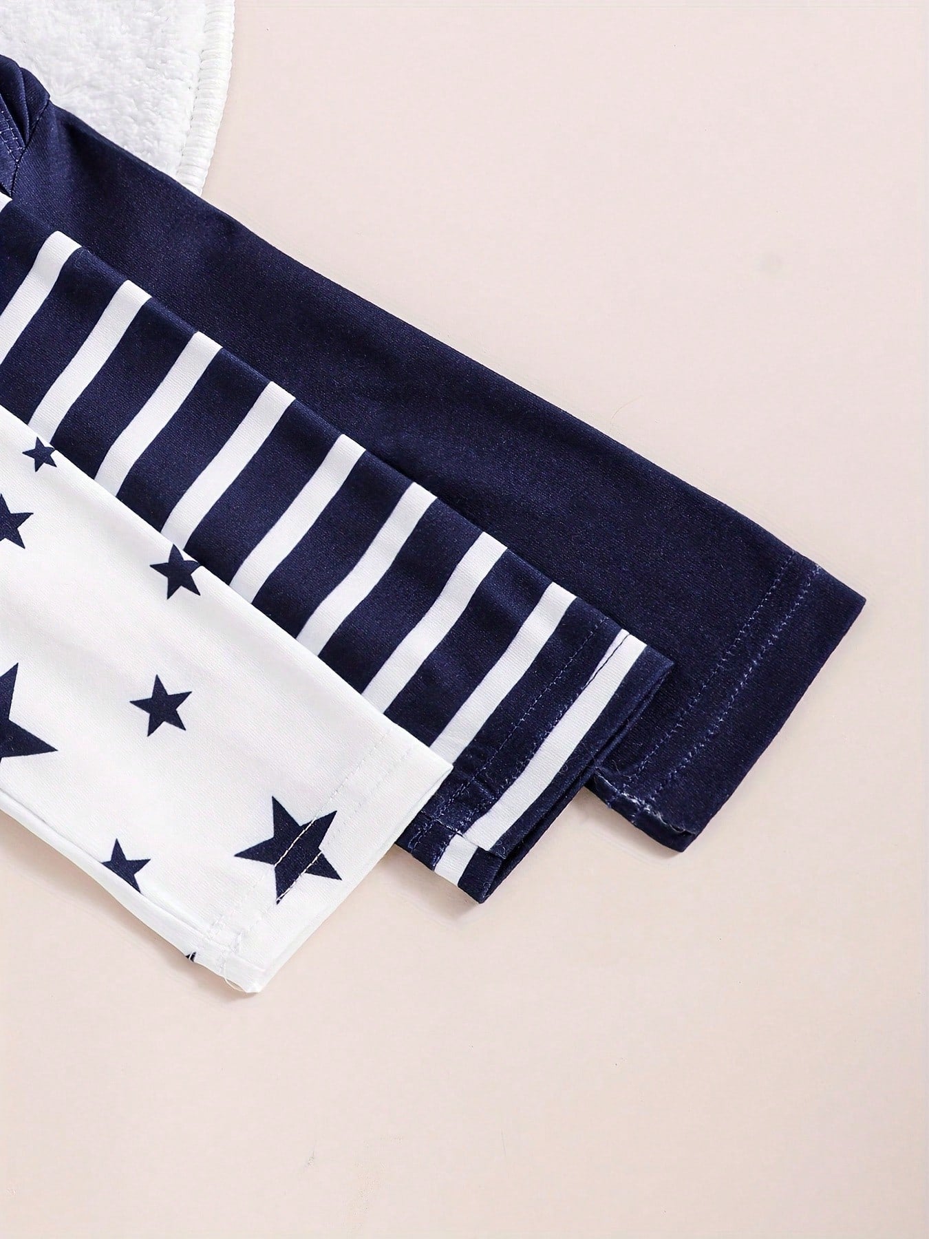 Baby Boy 3pcs Star & Striped Print Jumpsuit Set