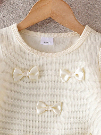 Baby Girl Spring/Autumn Cute Set: 3D Bow Long-Sleeve Pullover + Denim Pants 2-Piece Casual Outfit