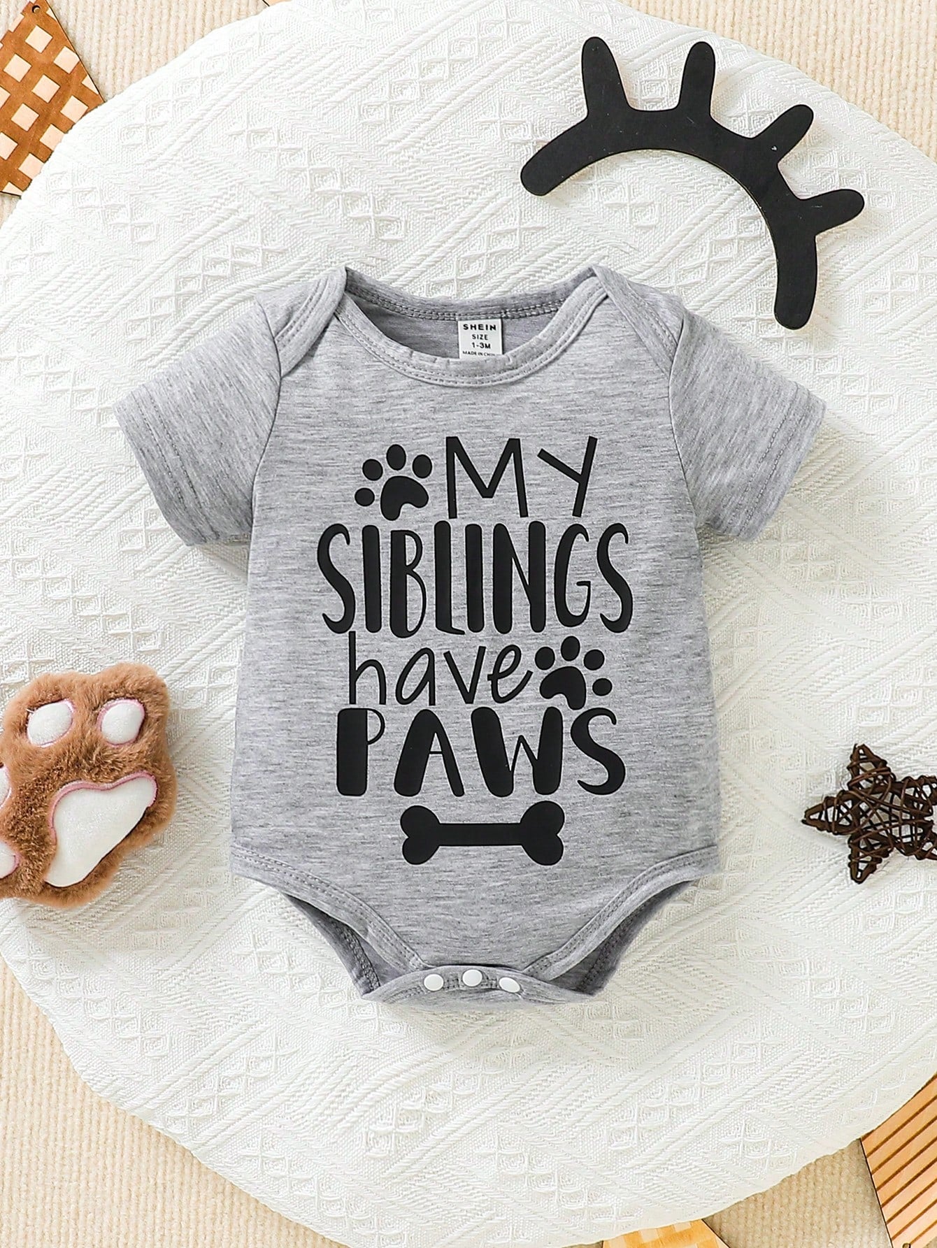 Baby Infants Grey Short Sleeve Bodysuit Soft Comfortable Knitwear Letter Print Crew Neck Romper Summer Casual Everyday Wear Family Matching Outfit