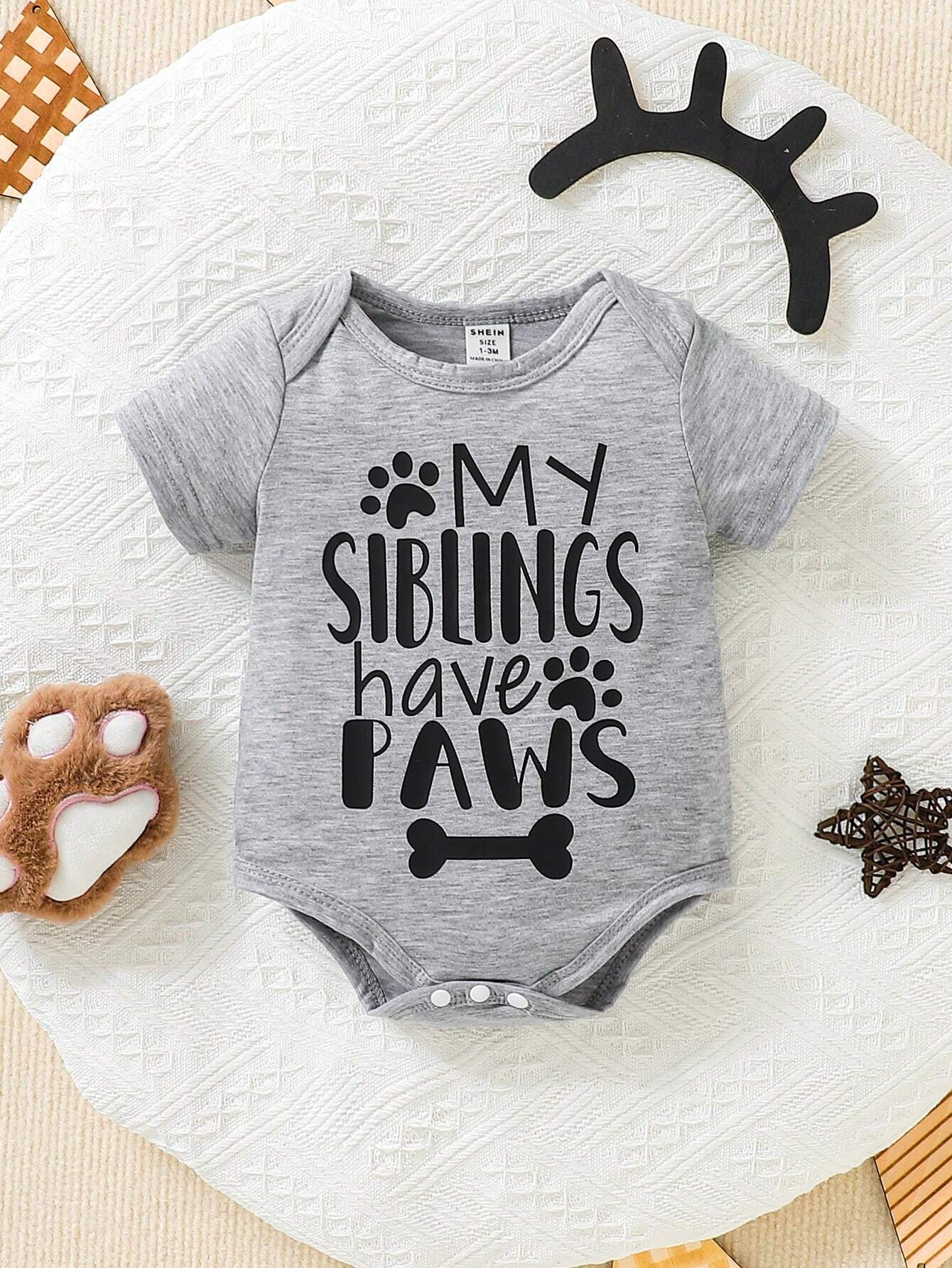 Baby Infants Grey Short Sleeve Bodysuit Soft Comfortable Knitwear Letter Print Crew Neck Romper Summer Casual Everyday Wear Family Matching Outfit