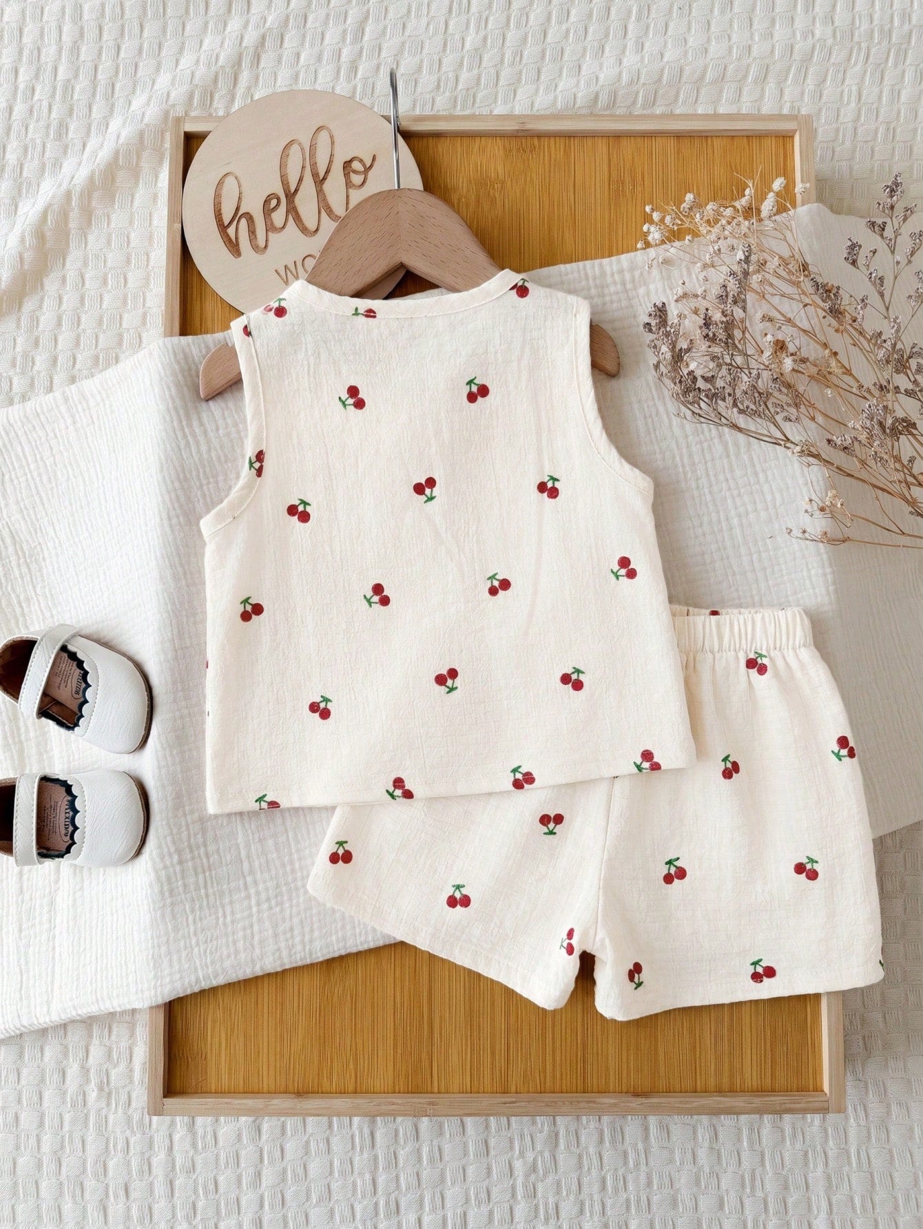 Babygirl Cute Summer Pink Striped Bow Decor Camisole & Elastic Waist Shorts Set
