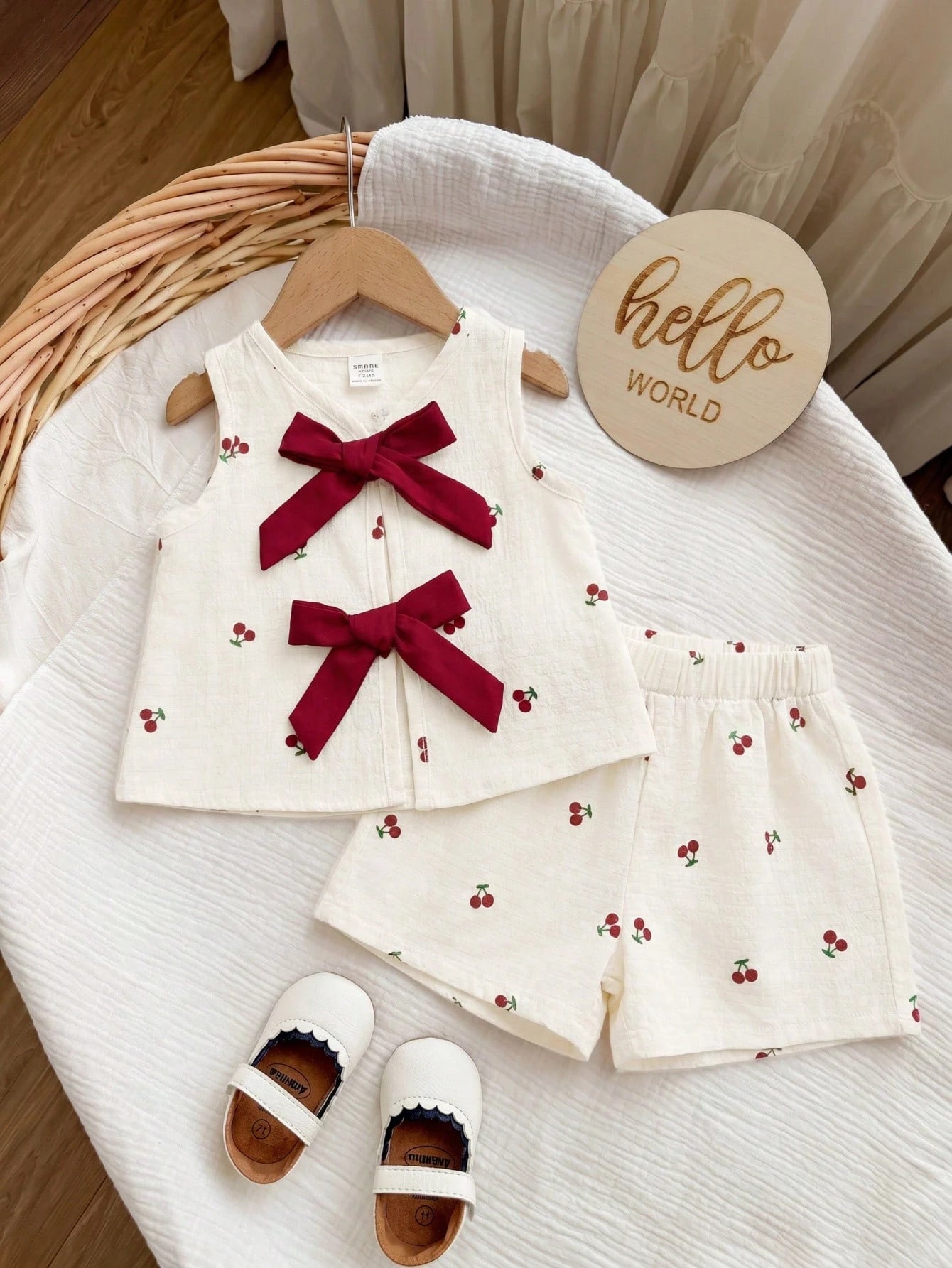 Babygirl Cute Summer Pink Striped Bow Decor Camisole & Elastic Waist Shorts Set