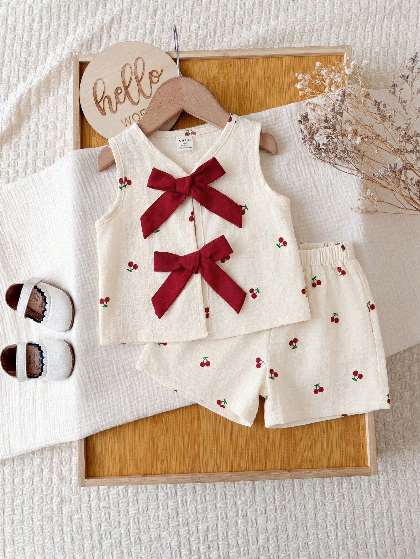 Babygirl Cute Summer Pink Striped Bow Decor Camisole & Elastic Waist Shorts Set
