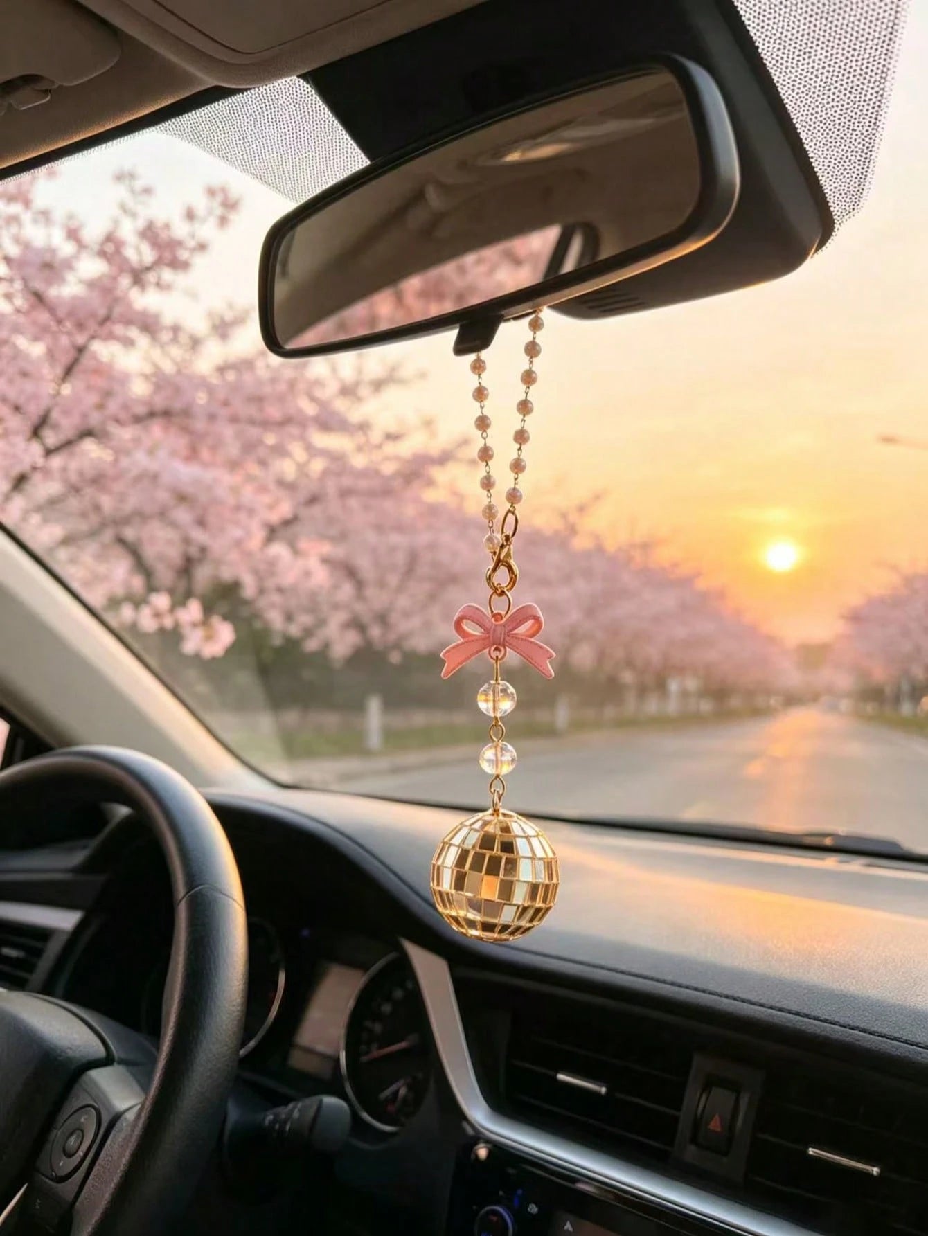 Bow Disco Ball Car Rearview Mirror Hanging Ornament, Pearl Beaded Mirror Ball Car Hanging Decoration, Girly Style Car Interior Decor Pendant, Vintage Mirror Ball Car Hanging Ornament, Pink Bow Beaded