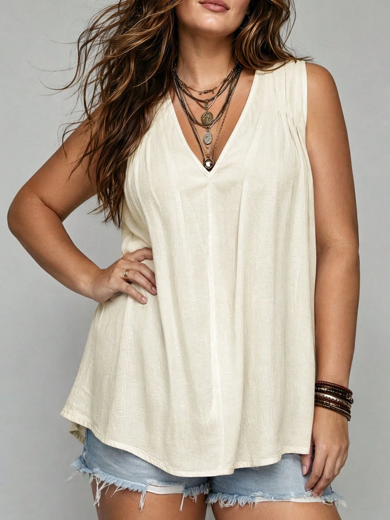 Ceyna Plus Size Women's French Casual Elegant Loose V-Neck Sleeveless Camisole Tank Top