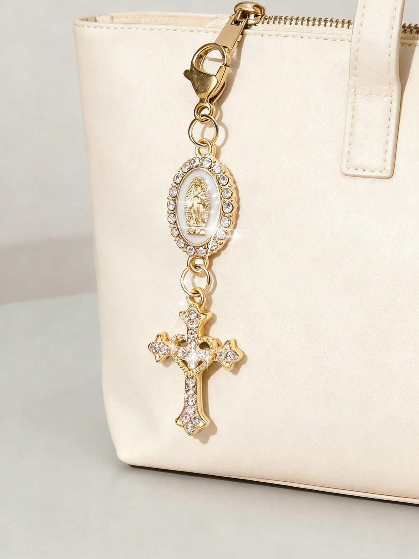 Christian Cross Keychain With Religious Love And Rhinestone Cross, Decorated With Virgin Mary Pendant, Pearls And Diamond Charm- Cross Keychain, Packaging Decor, Cross Pendant, Decorative Wallet Back