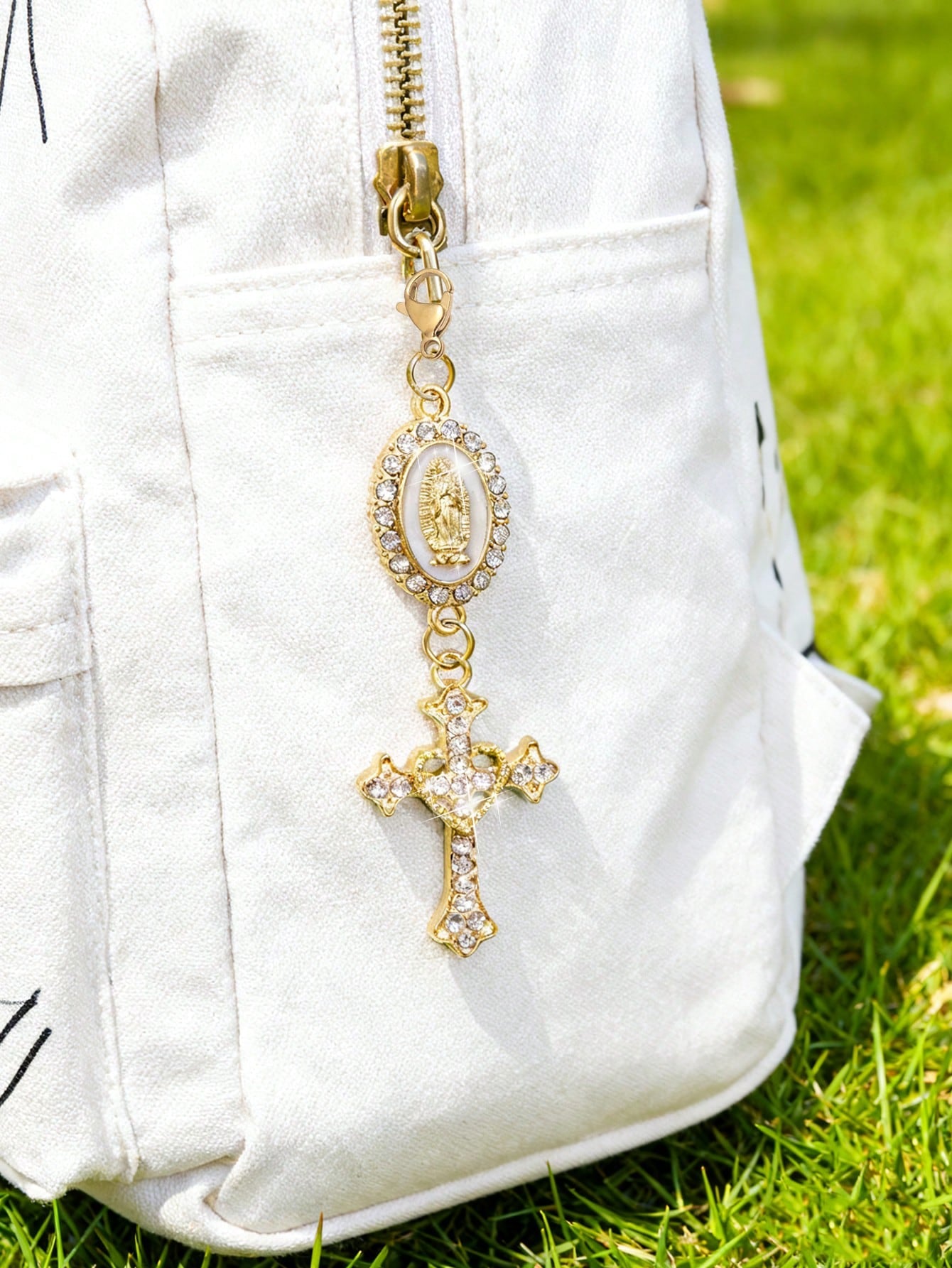 Christian Cross Keychain With Religious Love And Rhinestone Cross, Decorated With Virgin Mary Pendant, Pearls And Diamond Charm- Cross Keychain, Packaging Decor, Cross Pendant, Decorative Wallet Back
