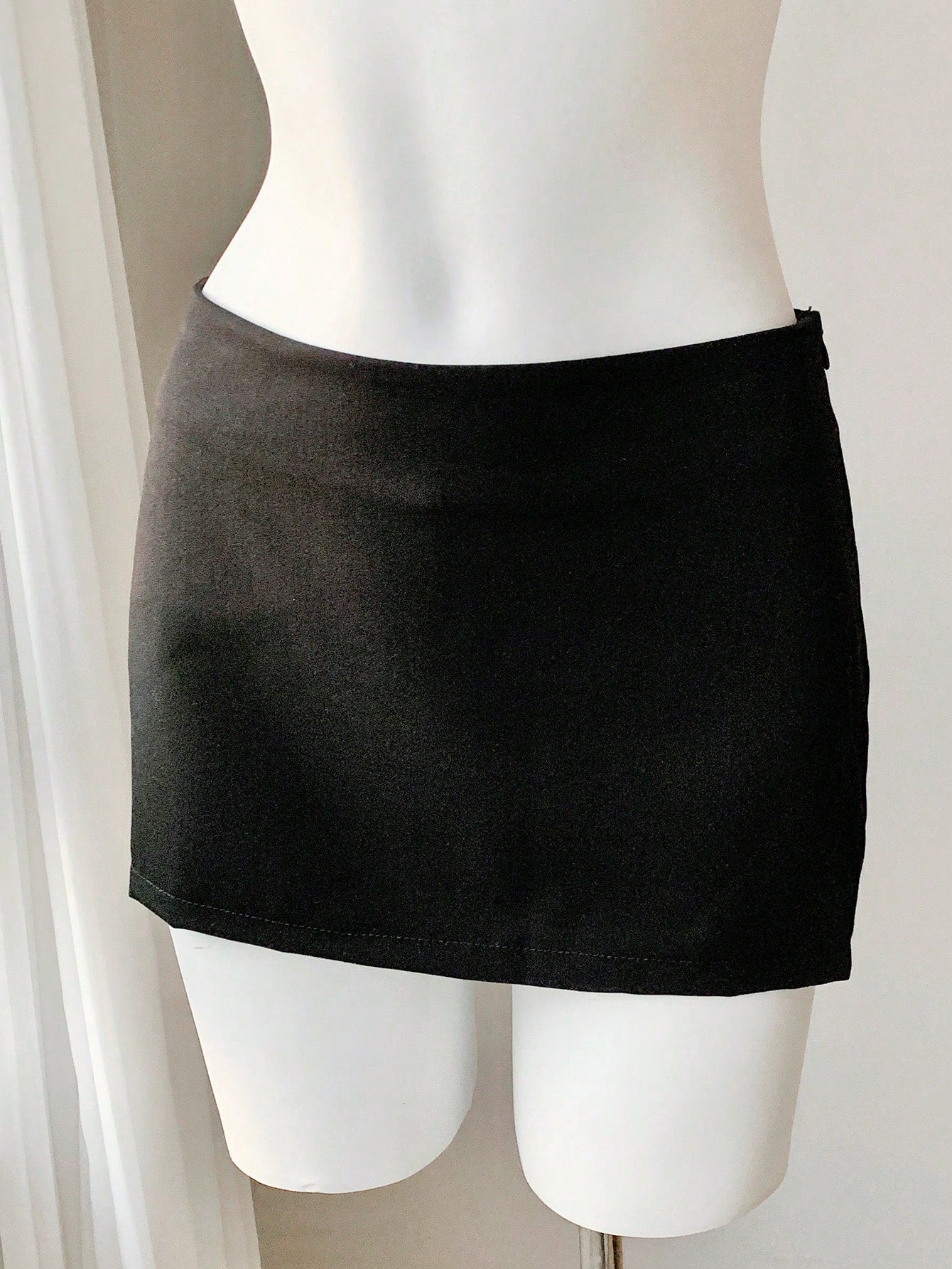 Comfortcana Ladies' Summer Casual Solid Color Low Waist Mini Skirt