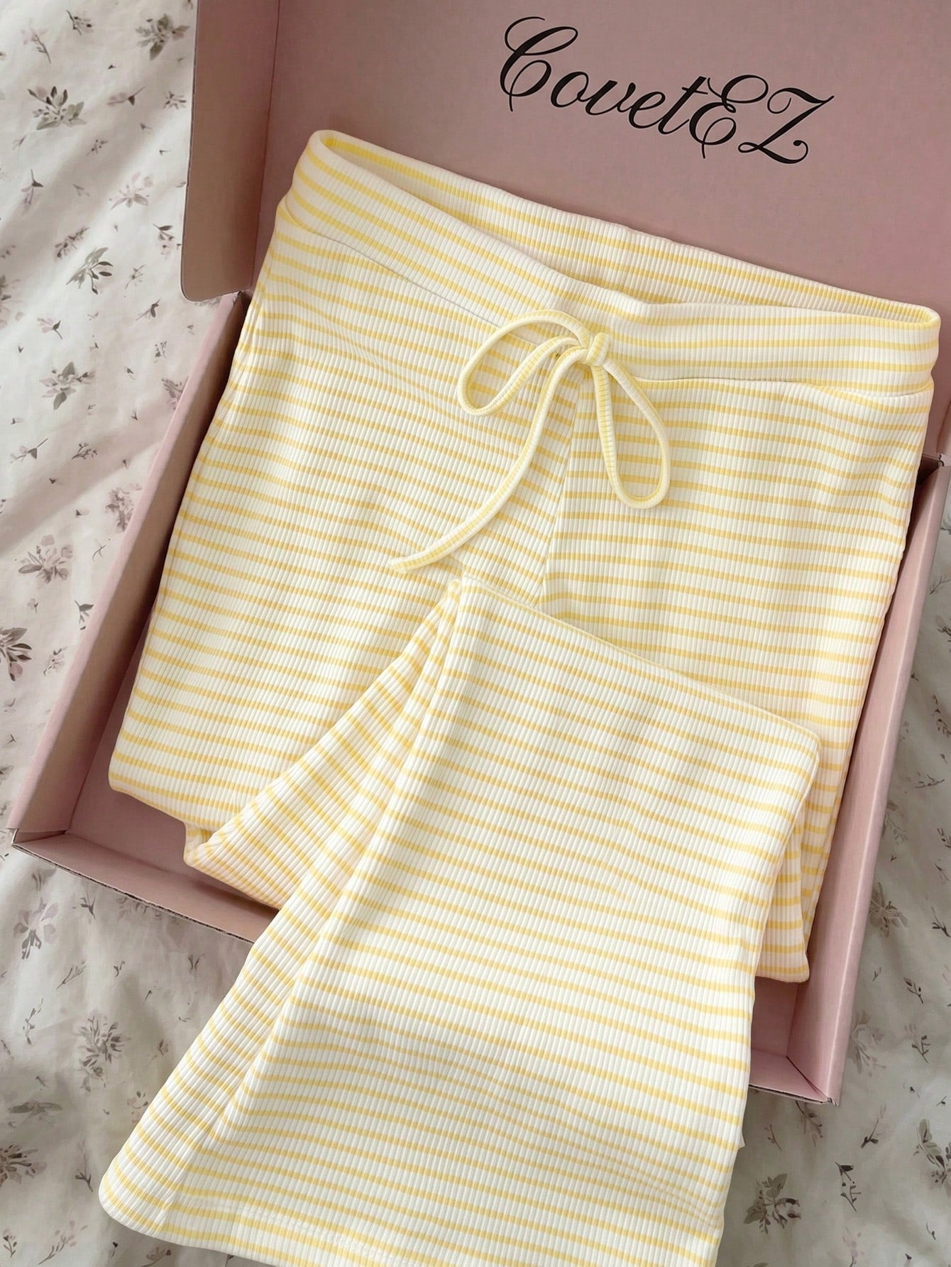 CovetEZ Women's Casual White Pants, Autumn Set, Striped Set, Striped Set, Loungewear, Women's Casual Wear, Lounge