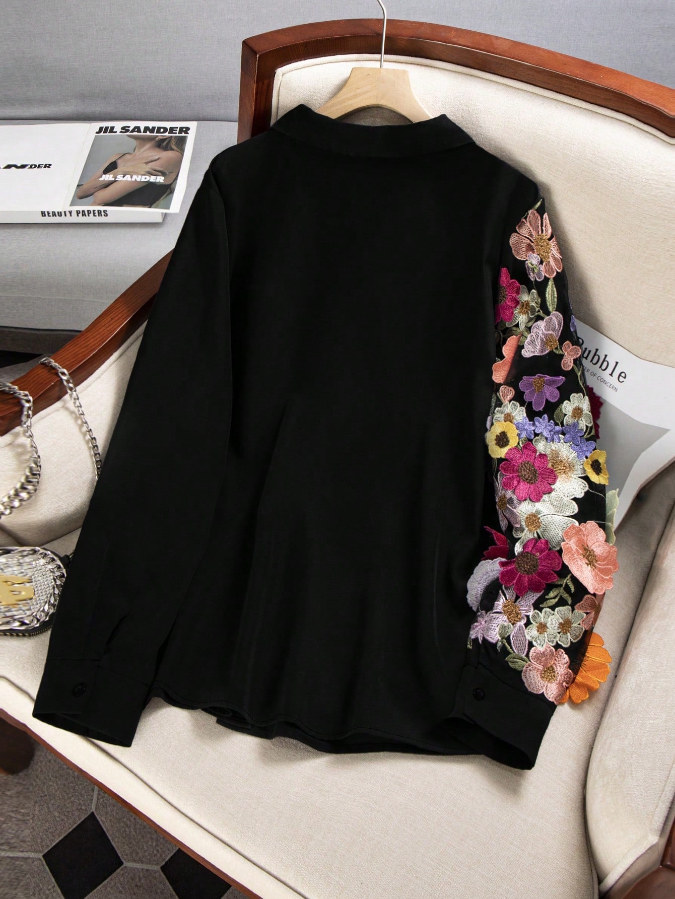 CURVE+ Plus Size Women's Floral Embroidery Pattern Casual Versatile Daily Outing Shirt Fall