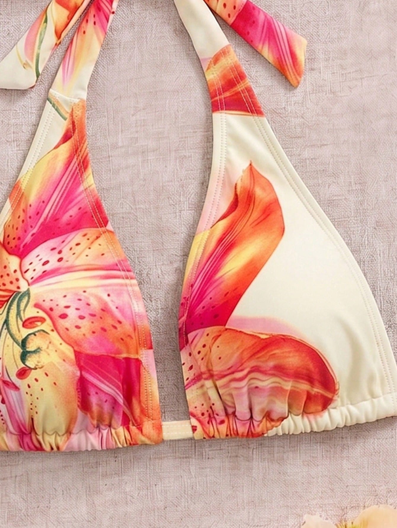 Elavelle Plus Size Women's Summer Floral Print Halter Neck Triangle Bikini Top, Vacation Style Deep V Neck Design, Suitable For Beach Pool Party Beige Sexy