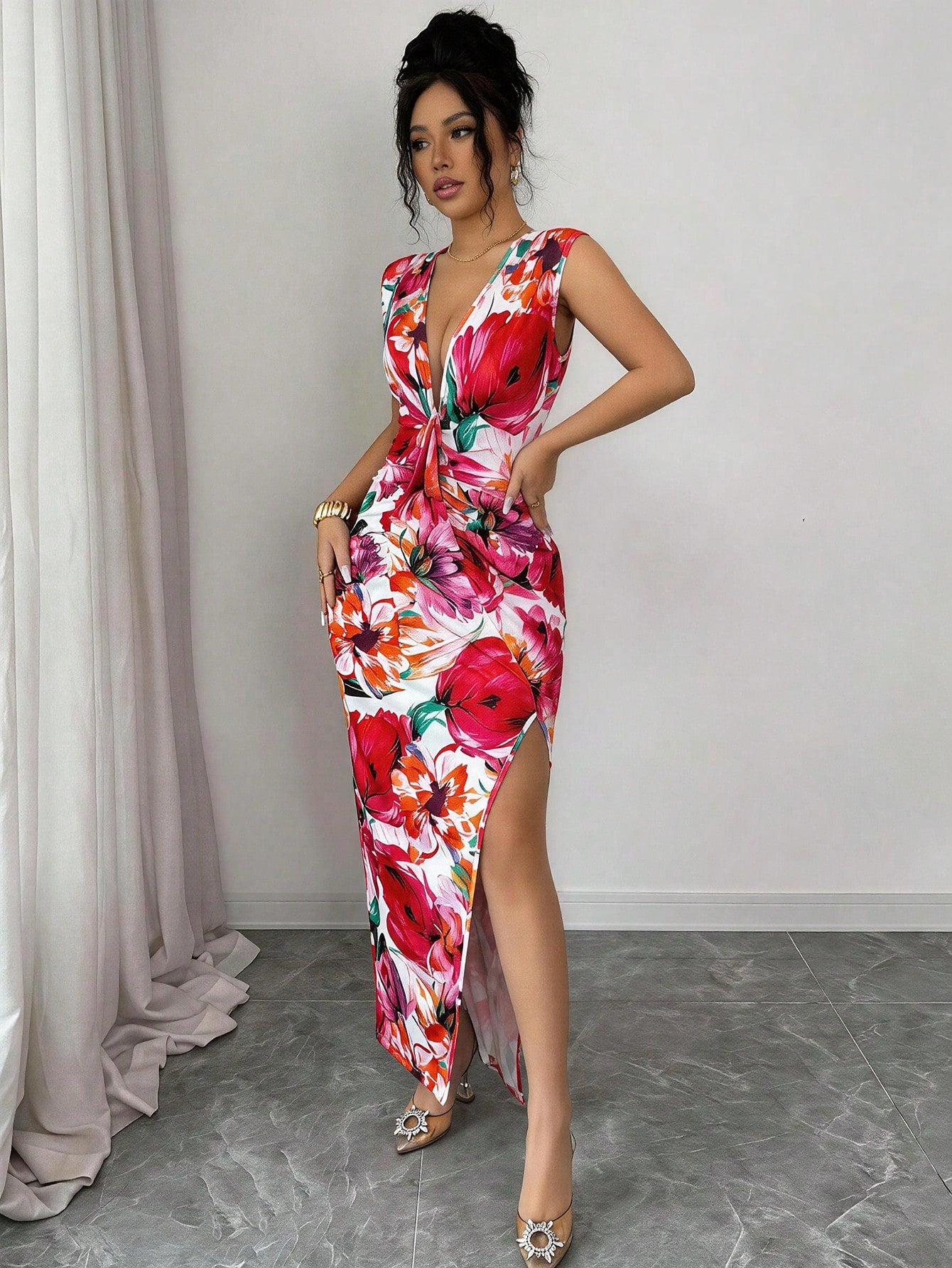 Elenzya Women's White Floral Summer Boho Holiday Vacation Holiday V-Neck Ruffle Hem Slit A-Line Dress,Waist Cinched Design, Fashionable French Midi Dress
