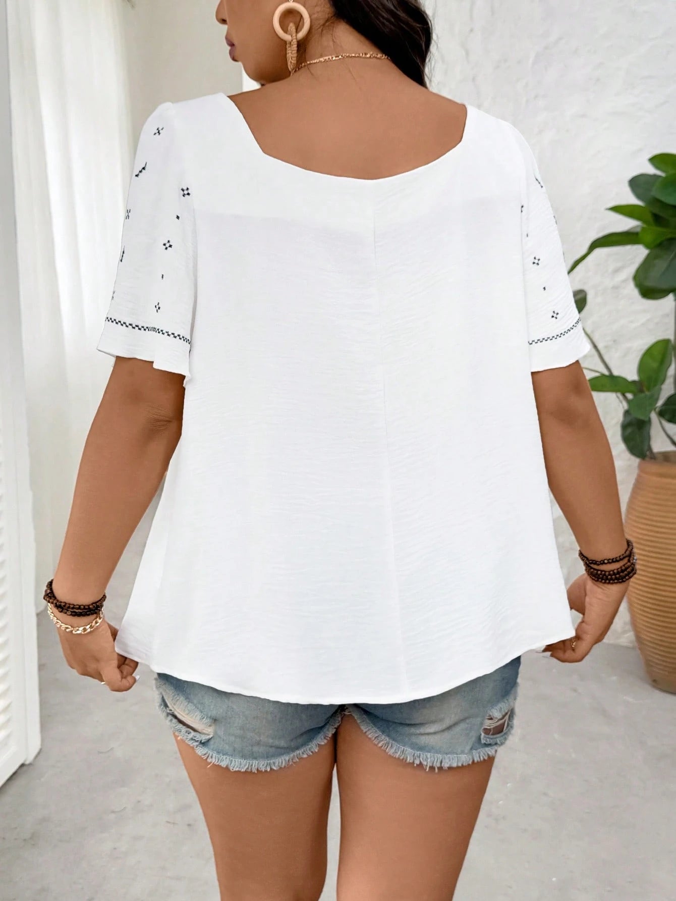 EMERY ROSE Plus Size Women's Embroidered Square Collar Ruffle Sleeve Shirt, Black And White Boho Traditional Elegant Vacation Summer Casual Commuter Top
