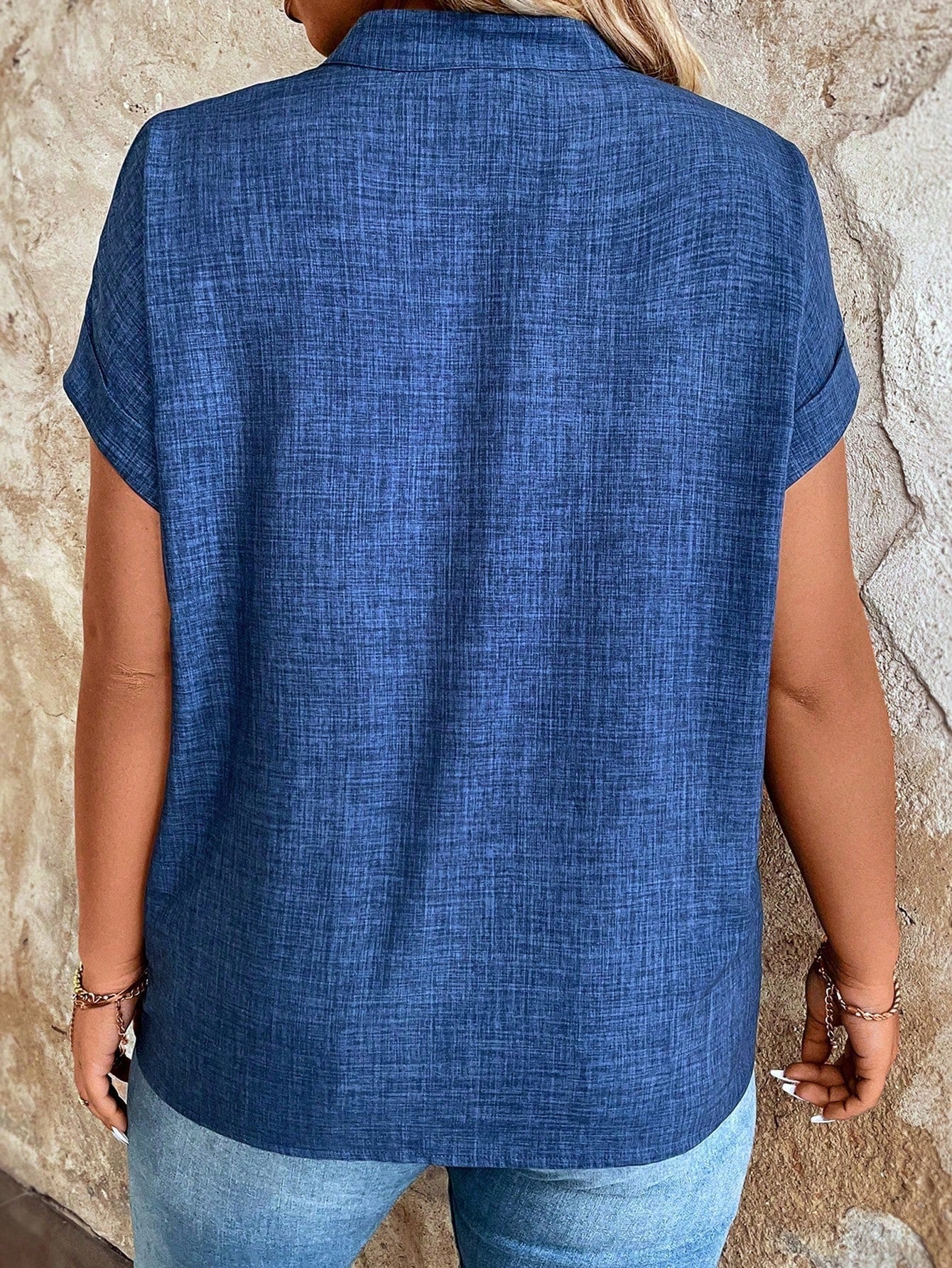 EMERY ROSE Plus Size Women V-Neck Batwing Sleeve Casual Solid Color Shirt