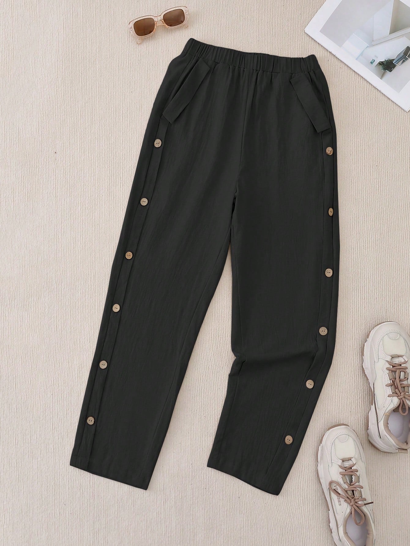 EMERY ROSE Women Leisure Solid Color Side Button Tapered Pants For Vacation