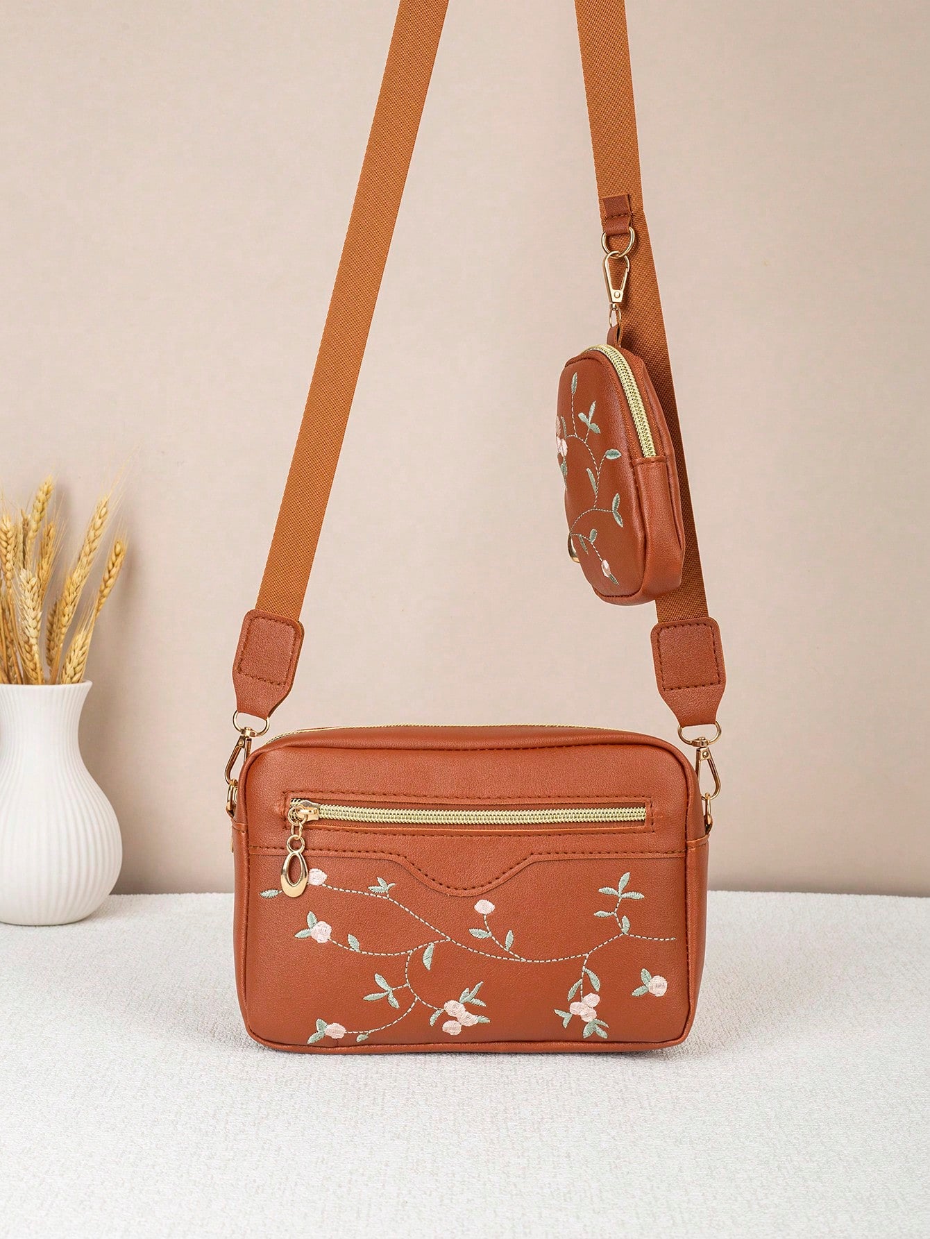 Fashion Embroidered Camera Bag Mother-Daughter Set 2026 New Casual Korean Style Textured Versatile Crossbody Bag For Women