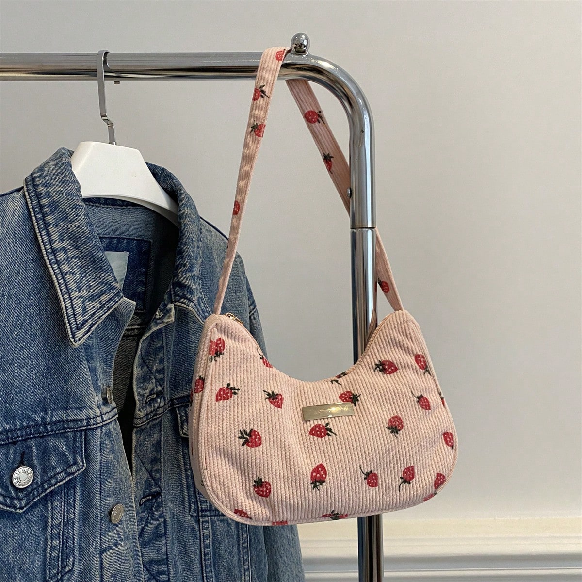 Fashion Solid Color Corduroy Shoulder Bag, Strawberry Pattern, Casual Crescent-Shaped Handbag, Women's Multifunctional Work Bag
