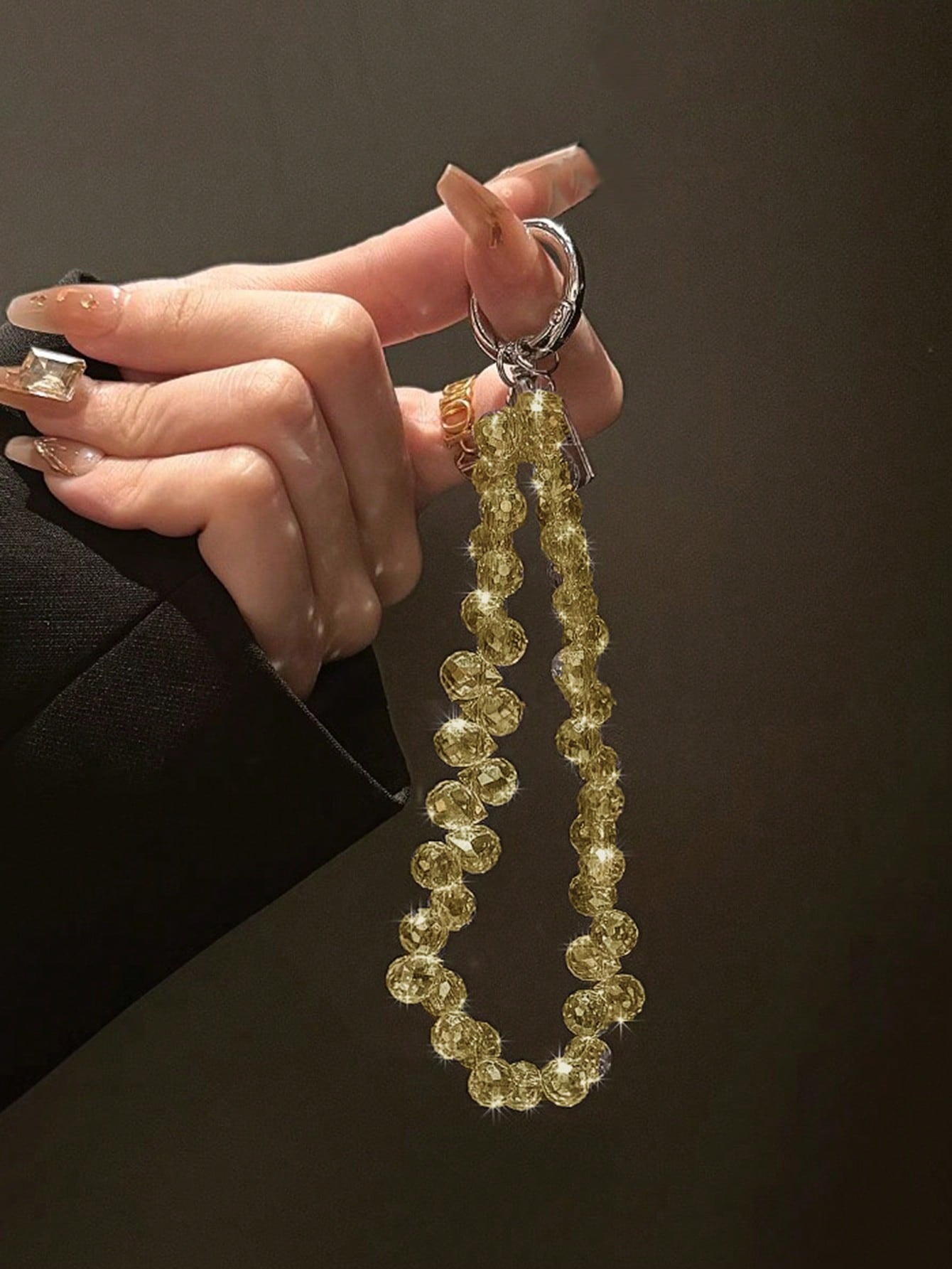 Fashionable Beaded Phone Wrist Strap, Universal Fit For All Smartphones, Luxury Beaded Decoration With Finger Ring Stand Gifts For Mother, Family, Friends, Birthday, Holiday Phone Charm, Phone Chain