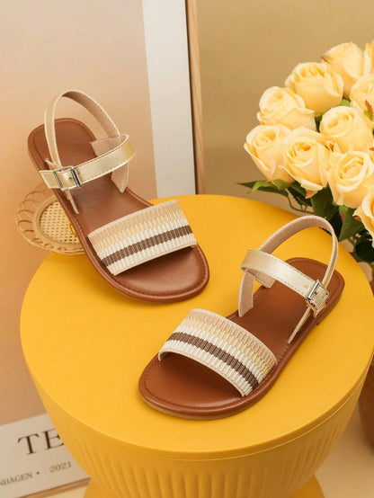 Fashionable & Comfortable Flat Sandals For Children's Daily Wear Or Vacation