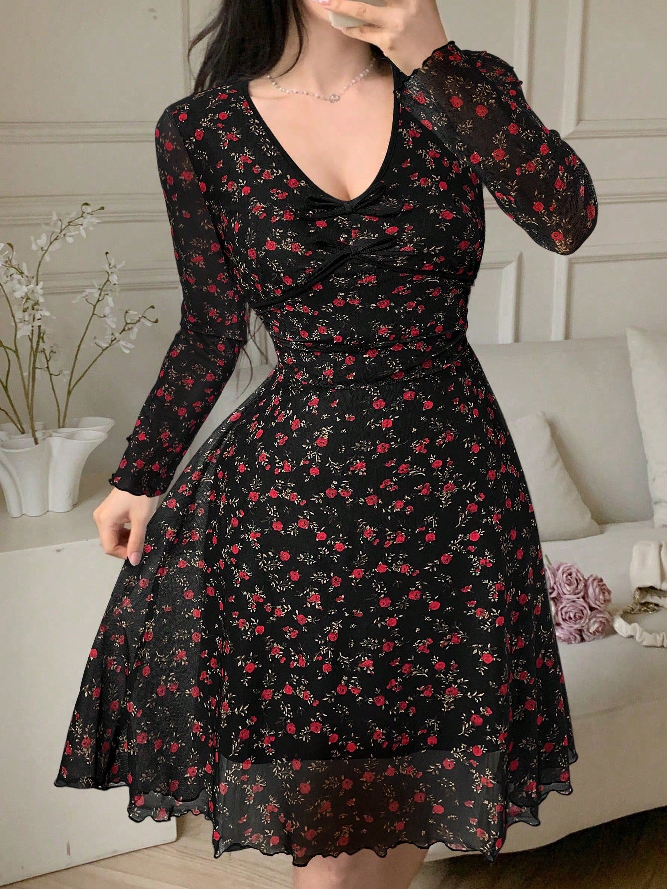 Feyla Women's Ditsy Floral Bow Decor V-Neck Long Sleeve Fashionable Short Dress