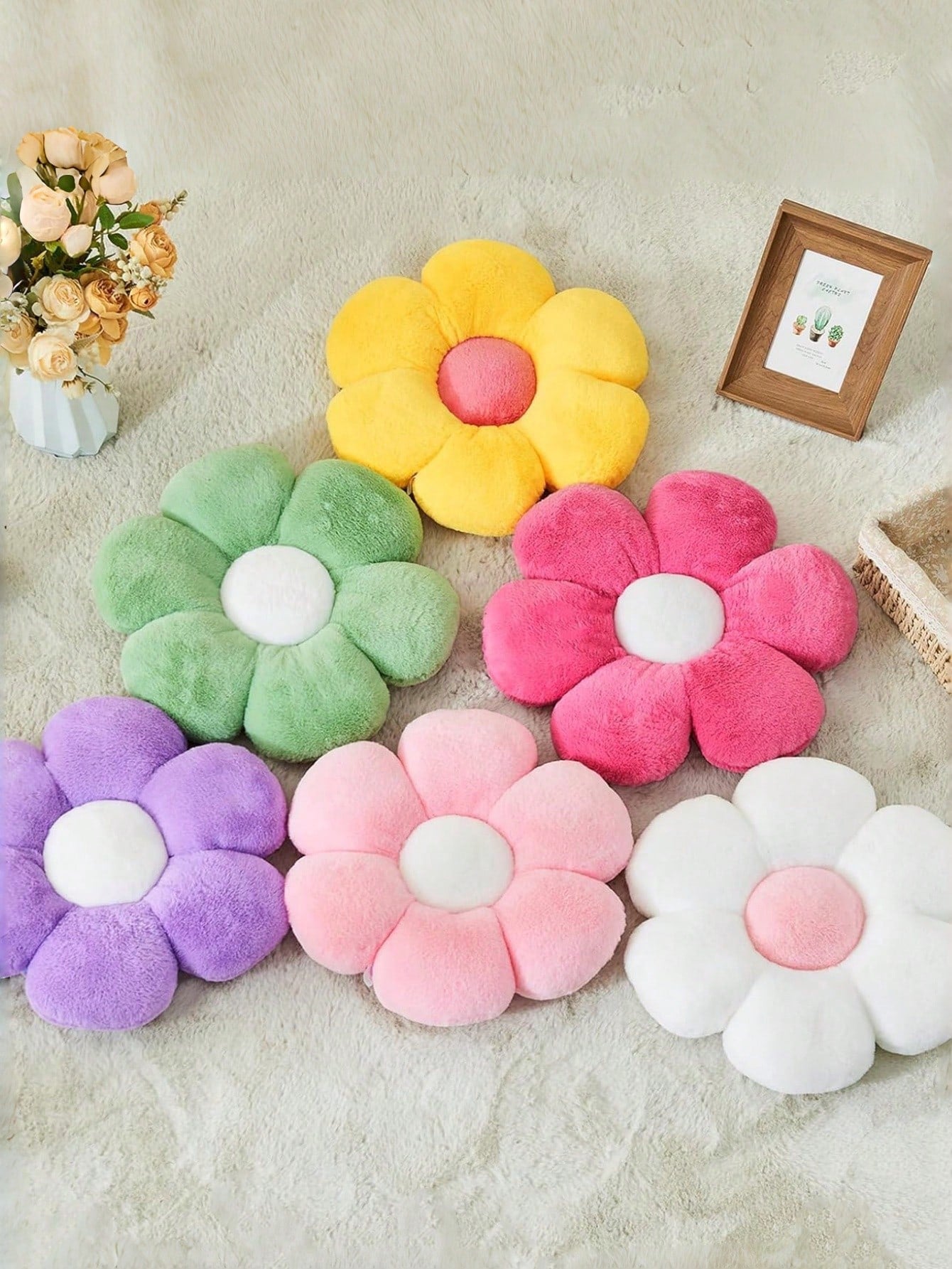 Floral Throw Pillow, Soft & Cute 6-Petal Flower Decorative Pillow With Faux Rabbit Fur, Suitable For Spring Bedroom, Sofa, Living Room And Other Home Decor