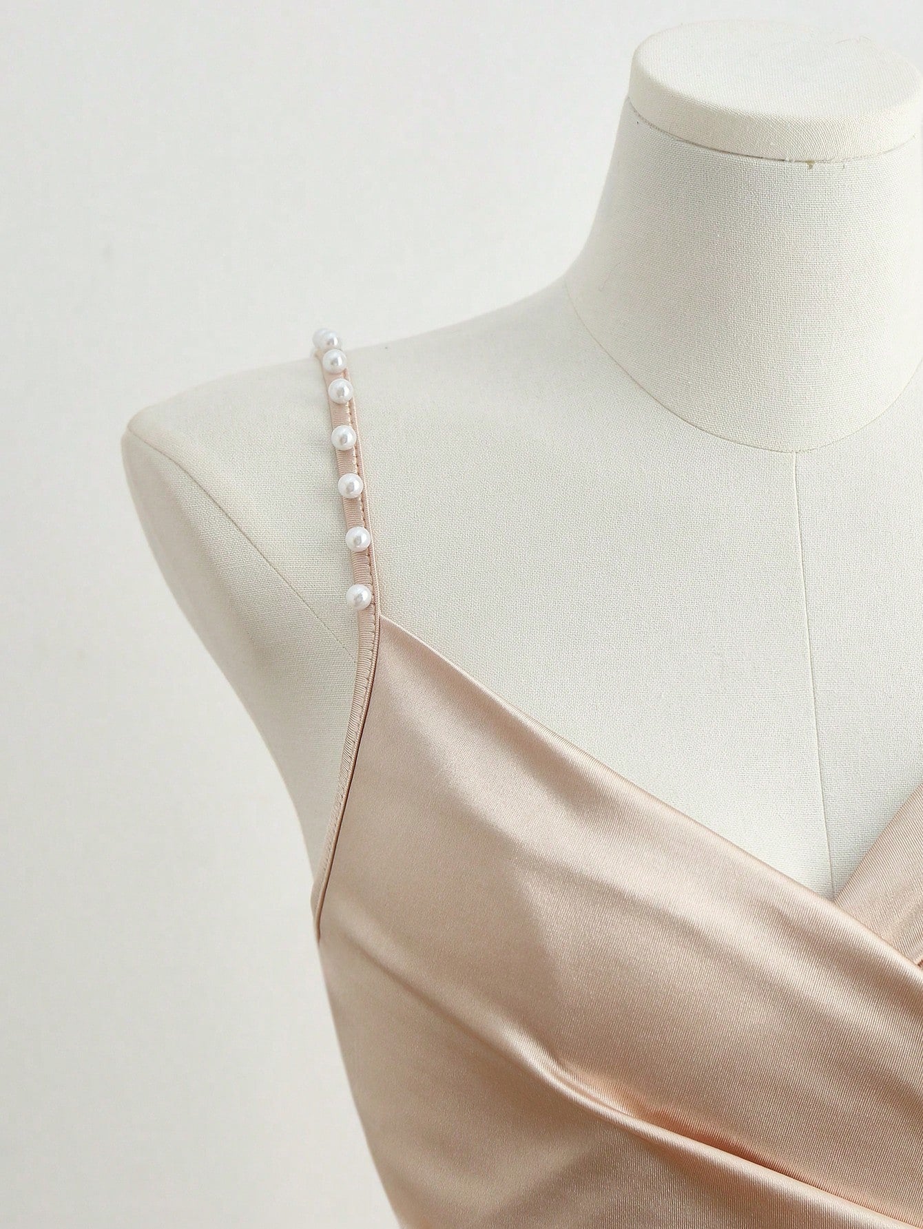 Franclia French-Style Elegant Champagne White Gold Summer Seductive Bar Party Bodycon Dress,Pearl Beaded Strap Crossover Neckline Slit Satin Maxi Gown Women's