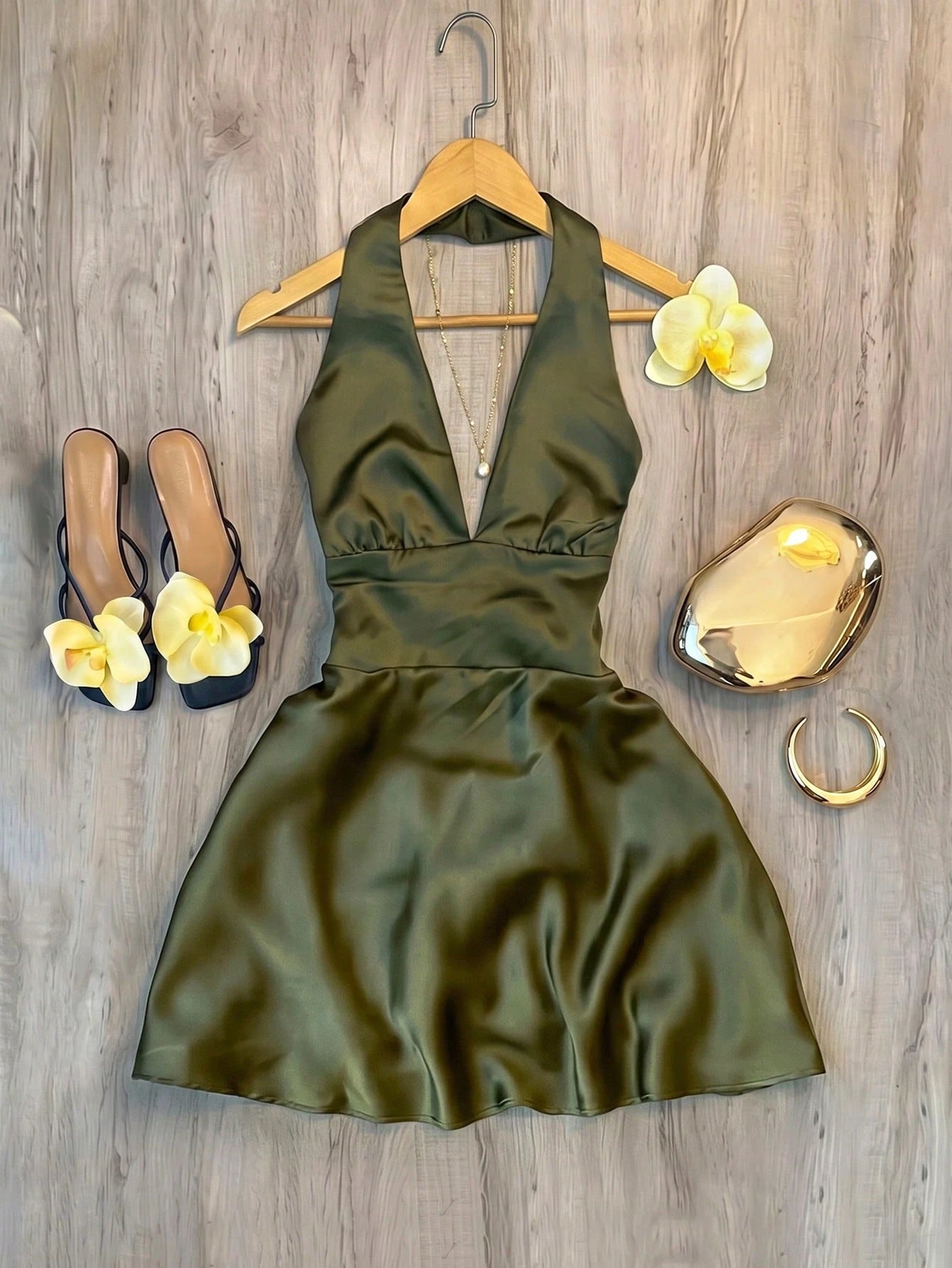 Franclia Women's Elegant & Sexy Deep V-Neck, Open-Back Satin Dress- Perfect For Vacations And Parties.