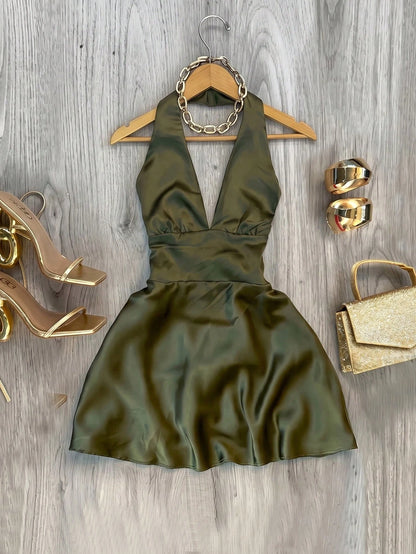 Franclia Women's Elegant & Sexy Deep V-Neck, Open-Back Satin Dress- Perfect For Vacations And Parties.