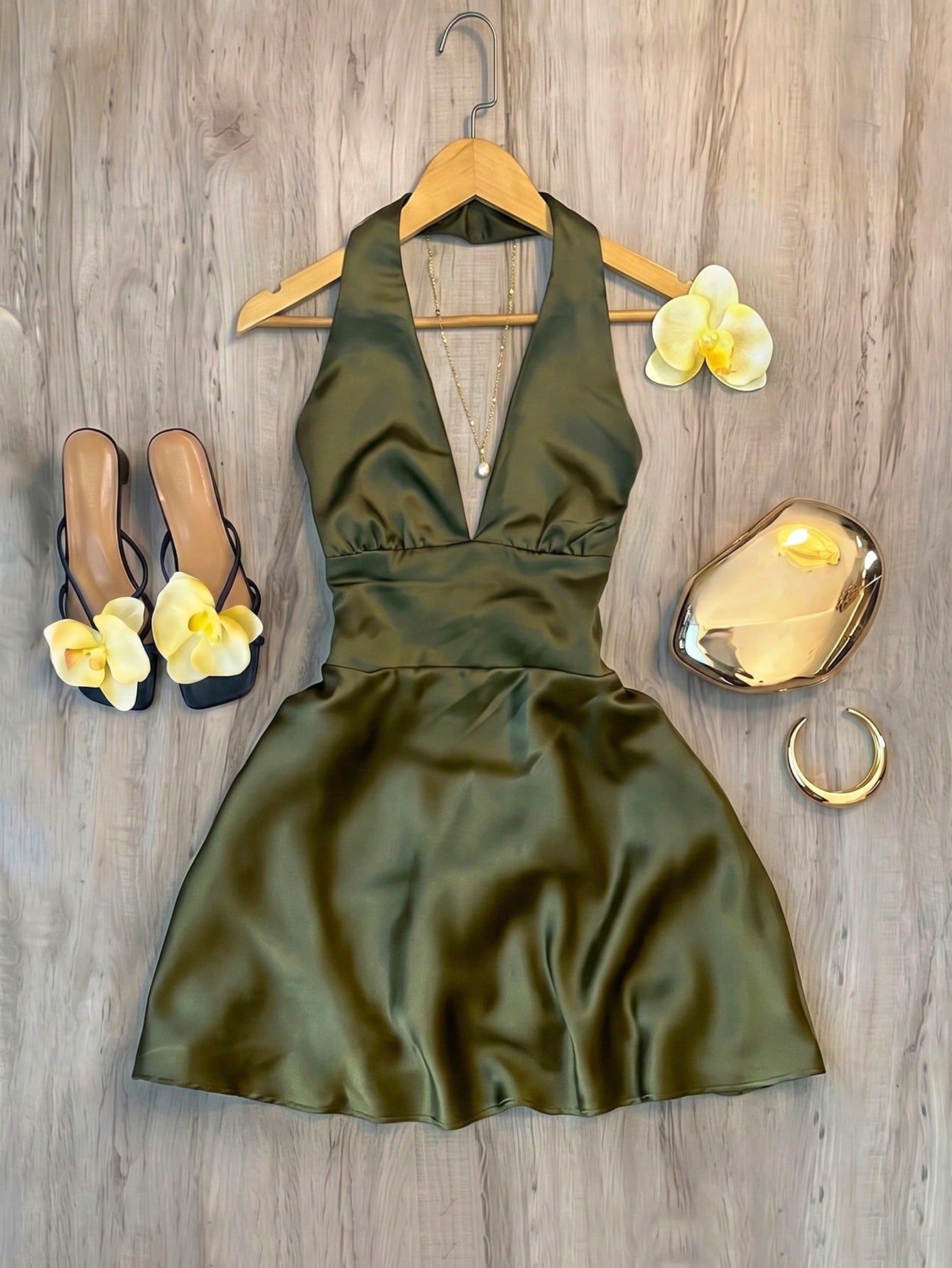 Franclia Women's Elegant & Sexy Deep V-Neck, Open-Back Satin Dress- Perfect For Vacations And Parties.
