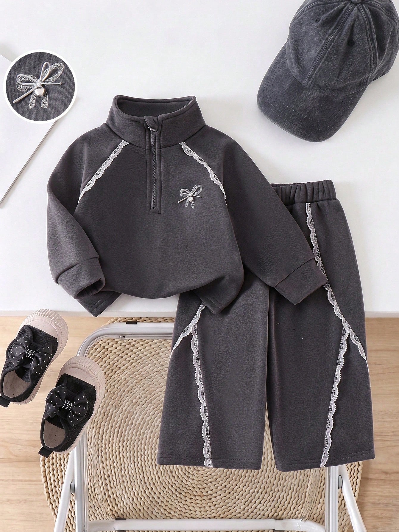 Girls 2-Piece Set, Dark Gray Half-Zip Stand Collar Sweatshirt With Exquisite Lace Trim + Matching Side Lace Flared Pants, Rhinestone Bow & Graphic Print With 3D Tie Bow Design, 2026 Fashion New Style