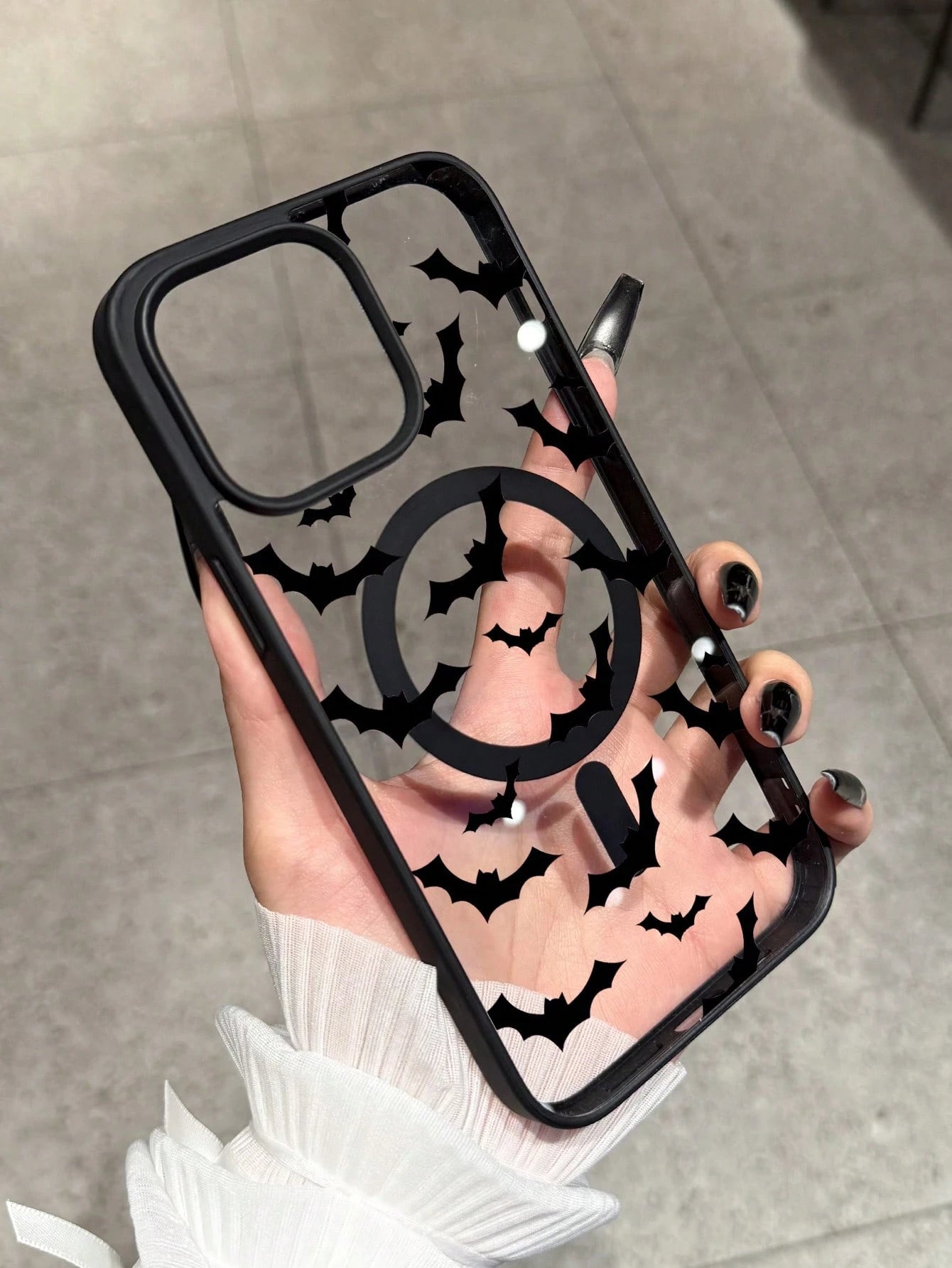 Gothic Style Black Bat Patterns Fashion 1pc Creative Acrylic Personalized Pattern Magnetic Wireless Charging Anti-Drop Phone Case Compatible With Iphone 16 15 14 13 12 11 Pro Max, Transparent Apple Ph