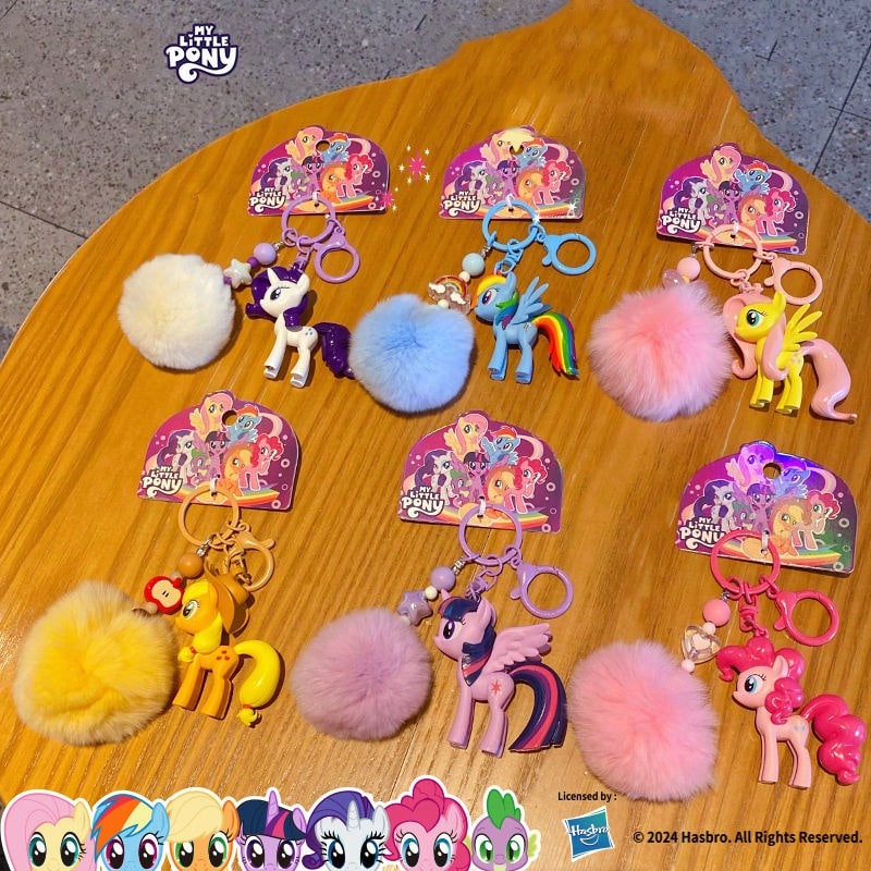 Hasbro MY LITTLE PONY My Classic Pom Pom Keychain, Includes Twilight Sparkle/Rainbow Dash/Applejack/Rarity/Fluttershy/Pinkie Pie, Creative Bag Charm