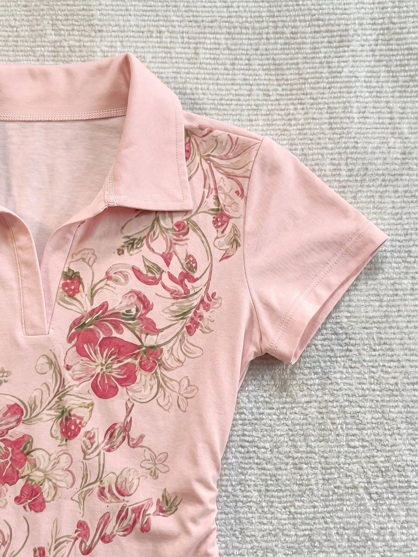 IslaSuriya Women's Floral Print Lapel Short Sleeve Casual T-Shirt