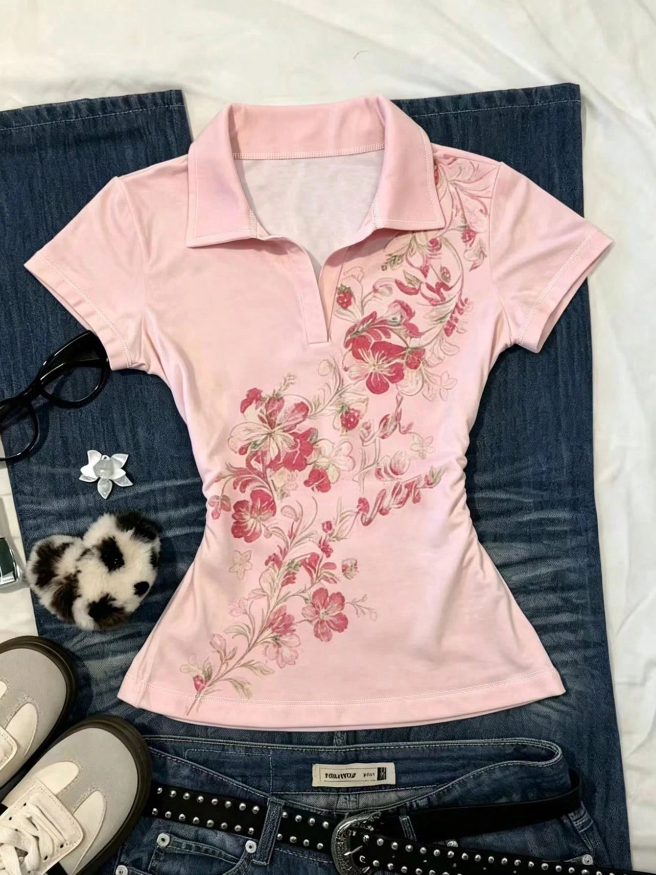 IslaSuriya Women's Floral Print Lapel Short Sleeve Casual T-Shirt